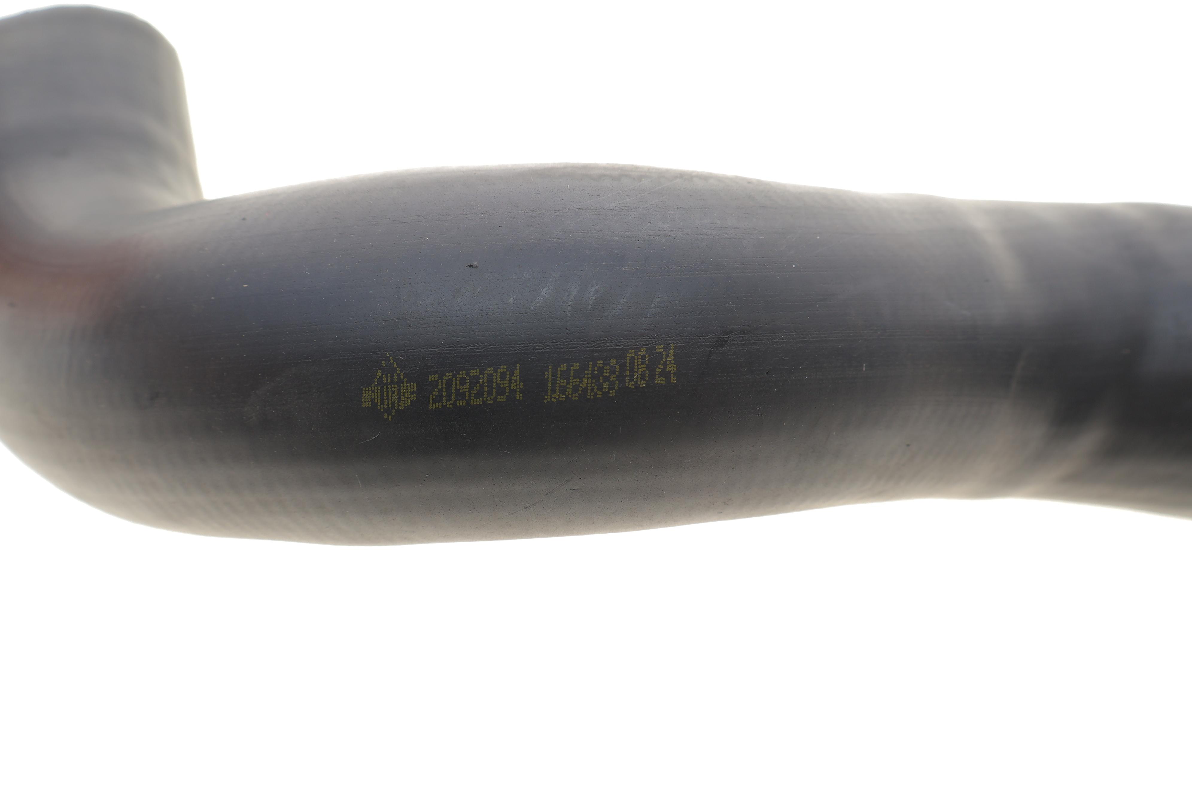 Патрубок інтеркулера (R) Nissan Navara/Pathfinder 2.5 dCi 05-