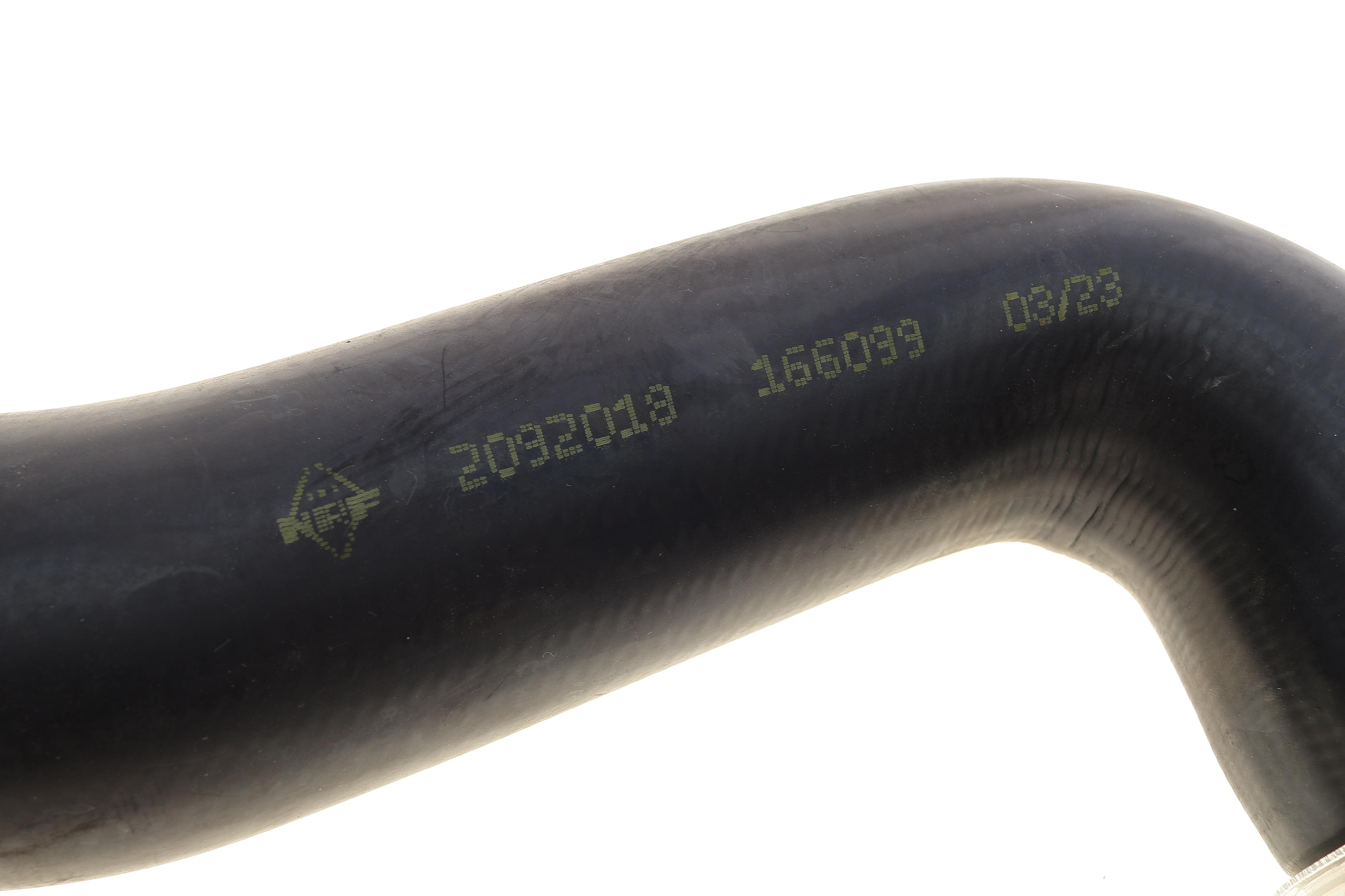 Патрубок інтеркулера VW Golf/Jetta/1.4 TSi 06-10/Passat B6/B7 1.4 TSi 09-10