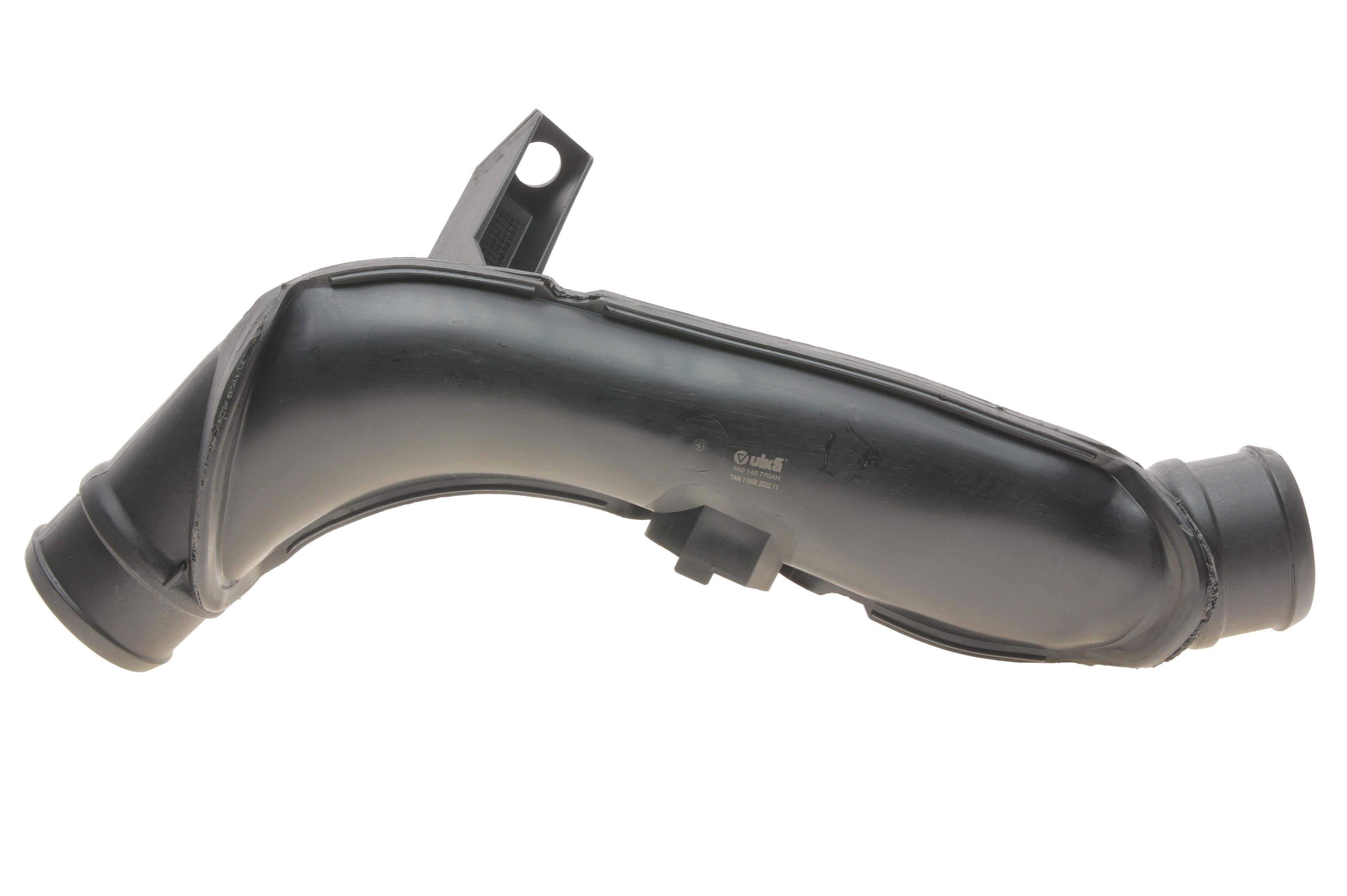 Патрубок інтеркулера VW Passat/Golf VI 1.8-2.0TSI 07-