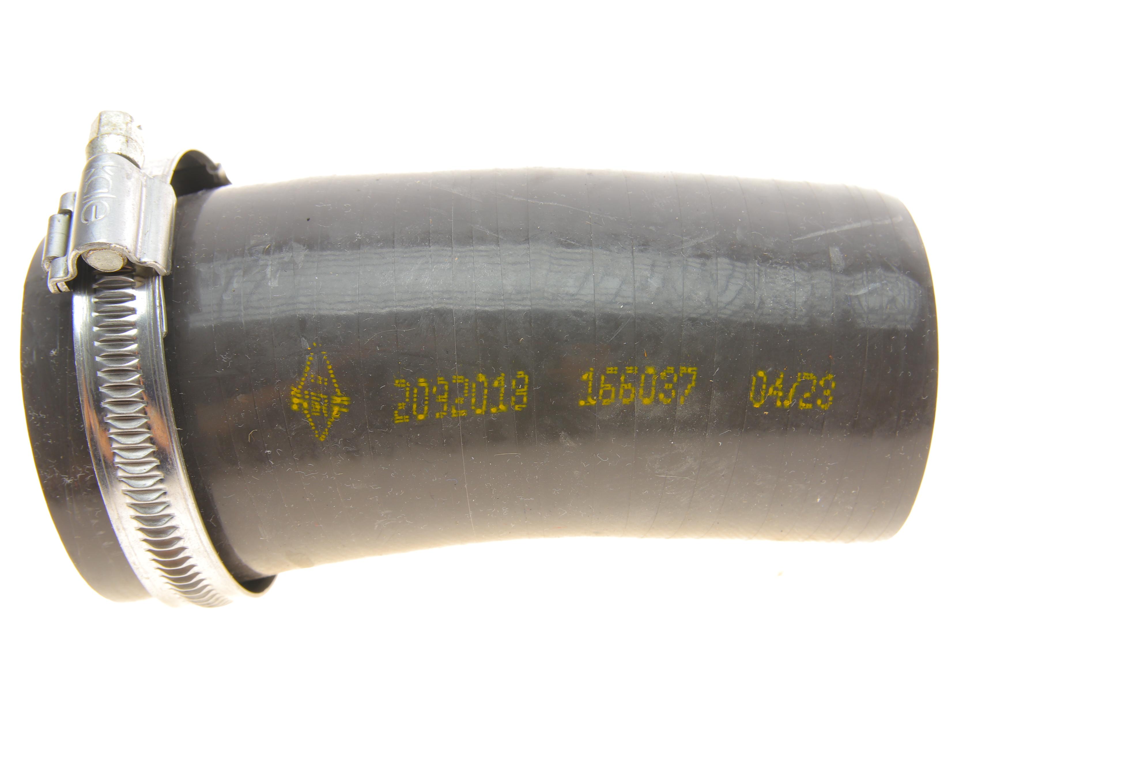 Патрубок інтеркулера Audi A3/Q3/Skoda Super B/VW Caddy III 1.6-2.0TDI 10-