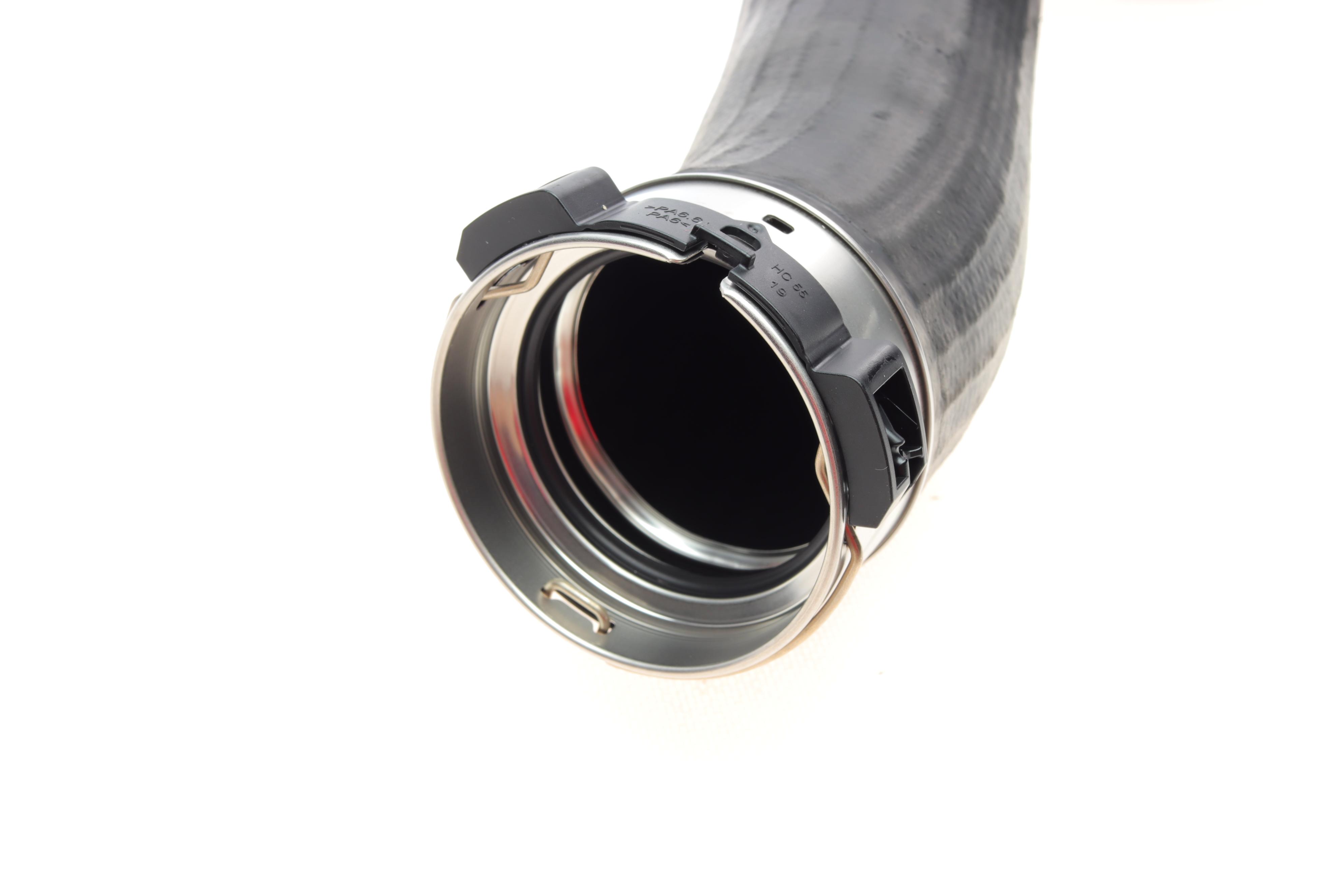 Патрубок інтеркулера BMW 5 (G30/F90)/7 (G11/G12) 16- B47 D20