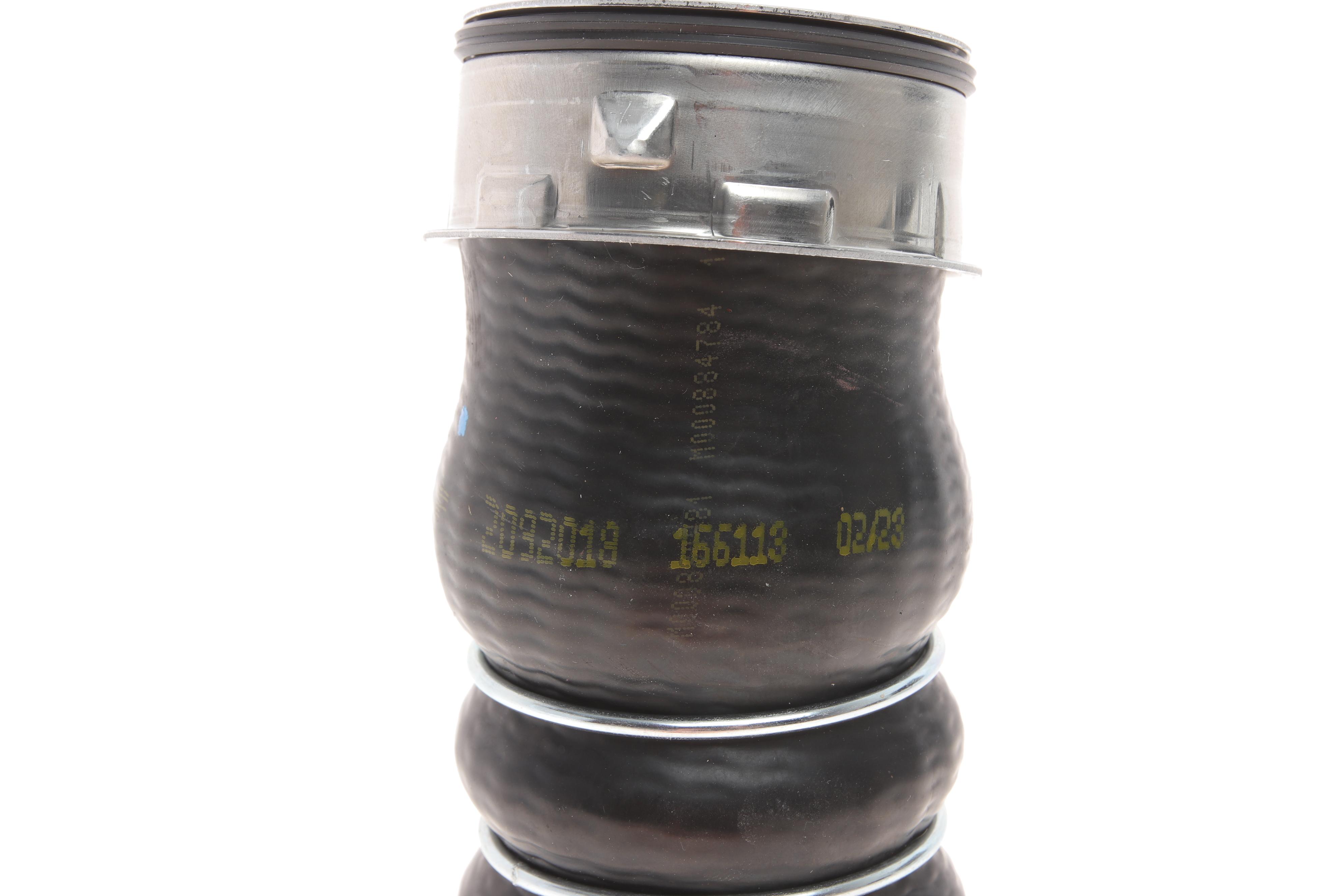 Патрубок інтеркулера (нижній) (R) Skoda Superb II/Octavia II 1.9TDI/2.0TDI 03-13