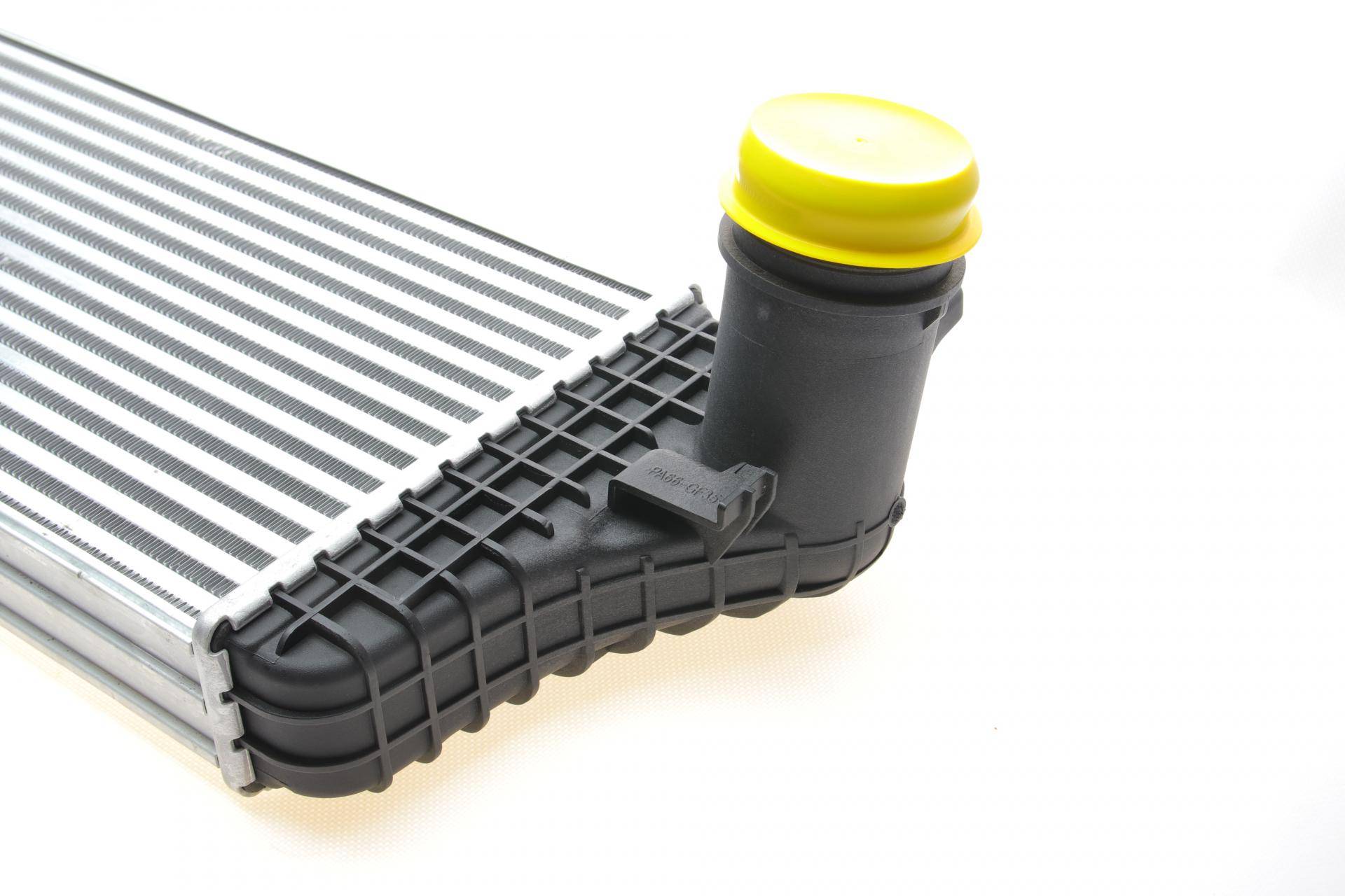 Радіатор інтеркулера VW T5/T6 2.0 TSI 09-