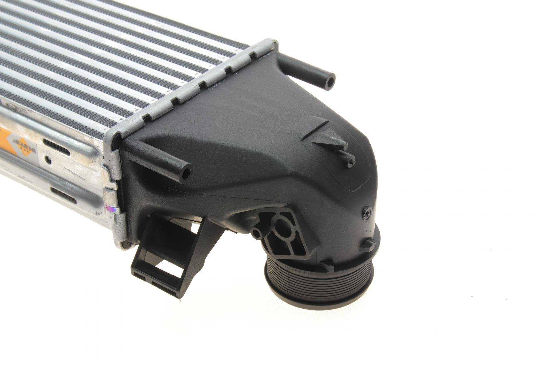 Радіатор інтеркулера Volvo S60/V60/V70/XC60/XC70 2.0/3.0/2.4D 08-18