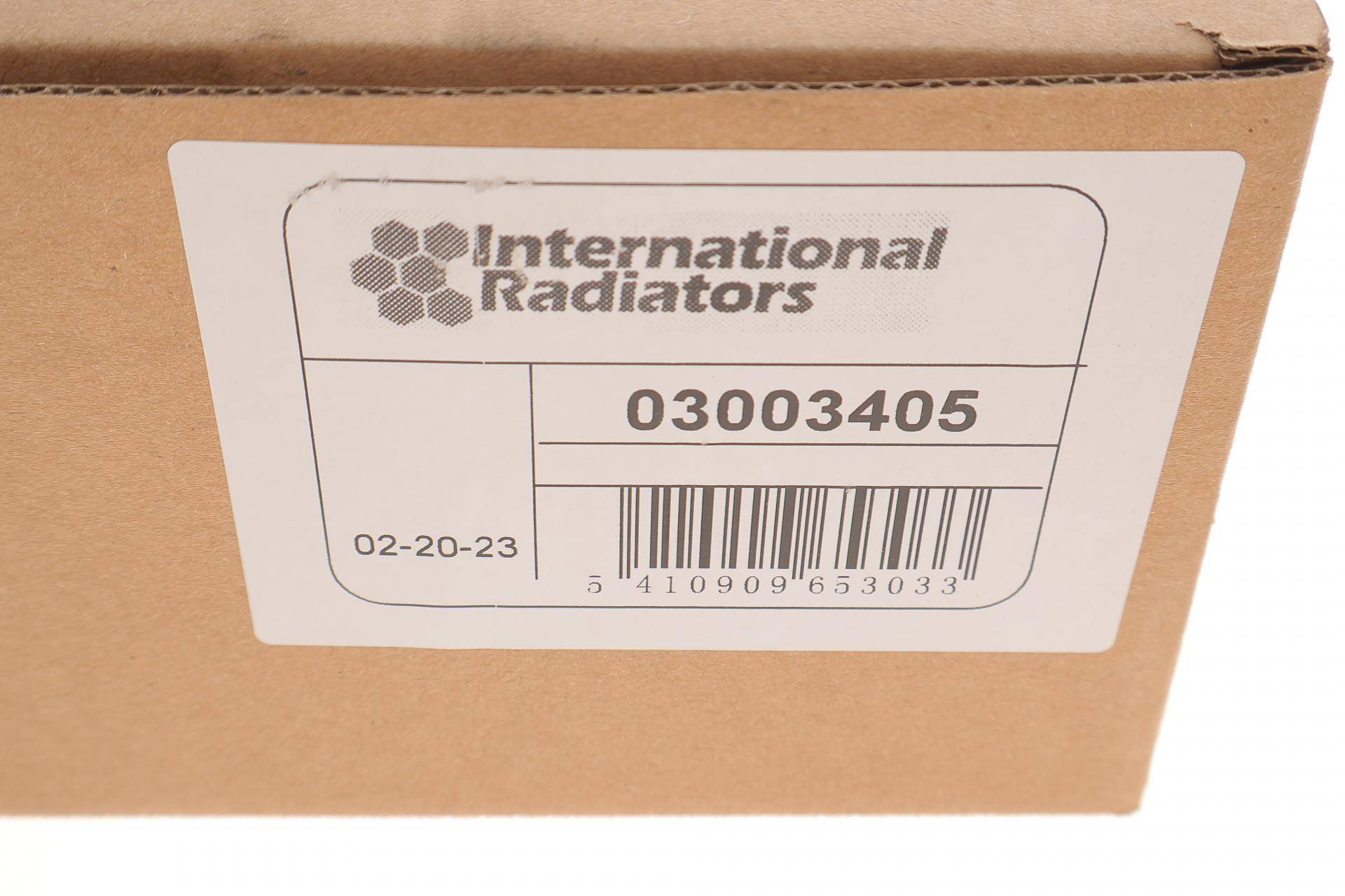 Радіатор масляний Audi A4/A6/Q7/VW Touareg/Porsche Cayenne/Panamera 3.0TDI 07- (теплообмінник)