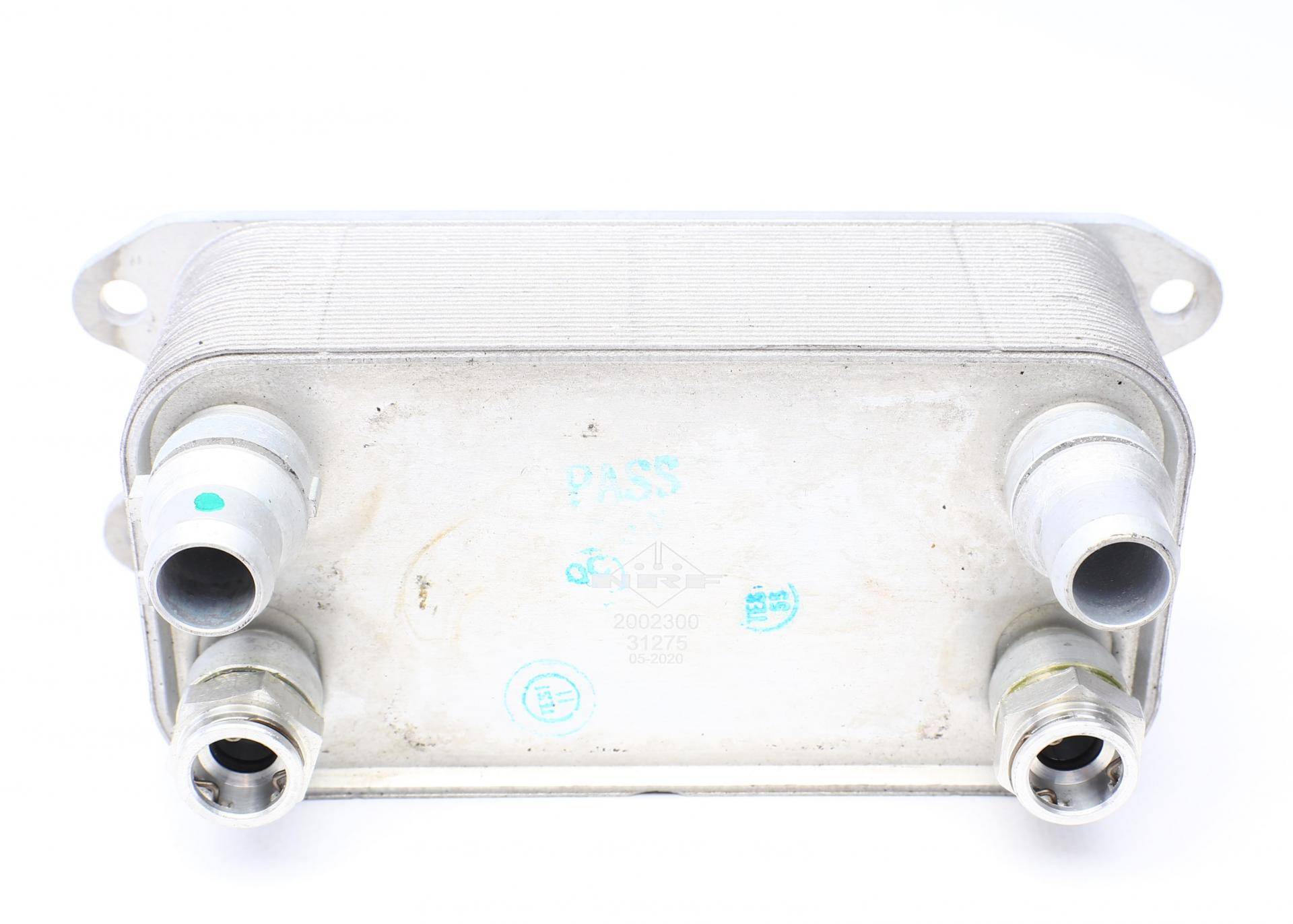 Радіатор масляний MB E-class (W212)/SLK (R172)/CLS (C218) 1.6-3.5 07-