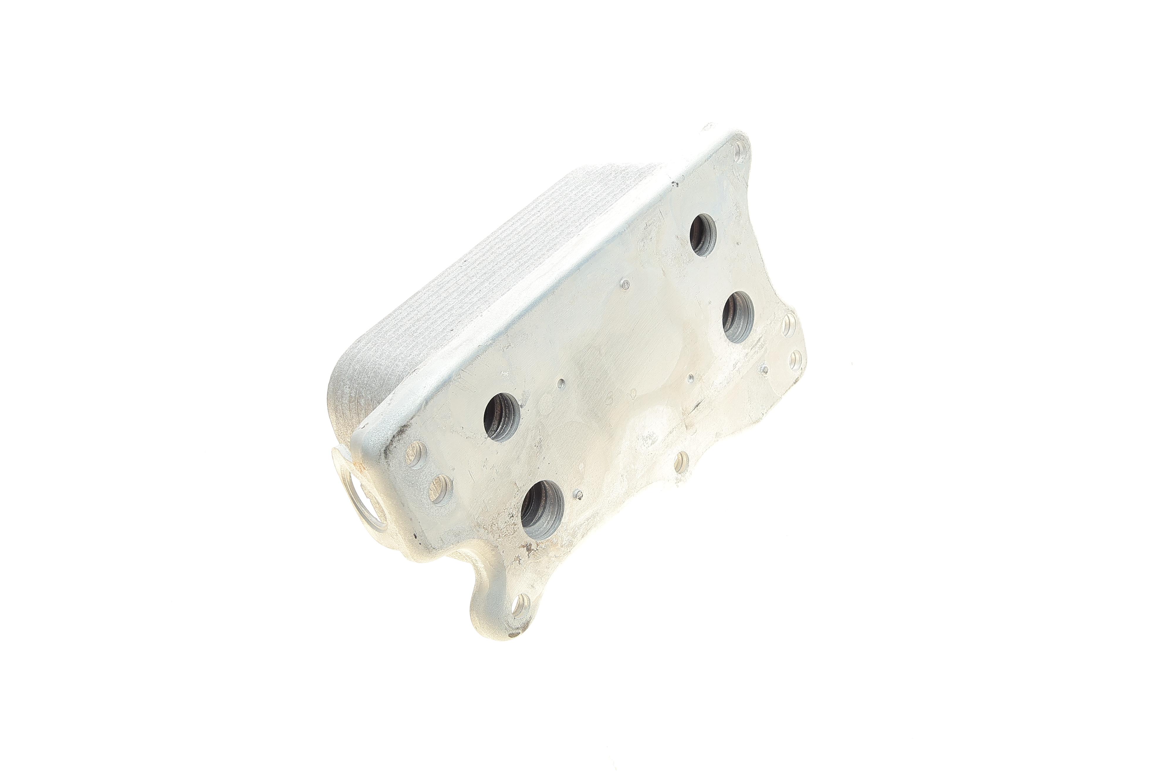 Радіатор масляний MB E-class (W212) 09- (теплообмінник)