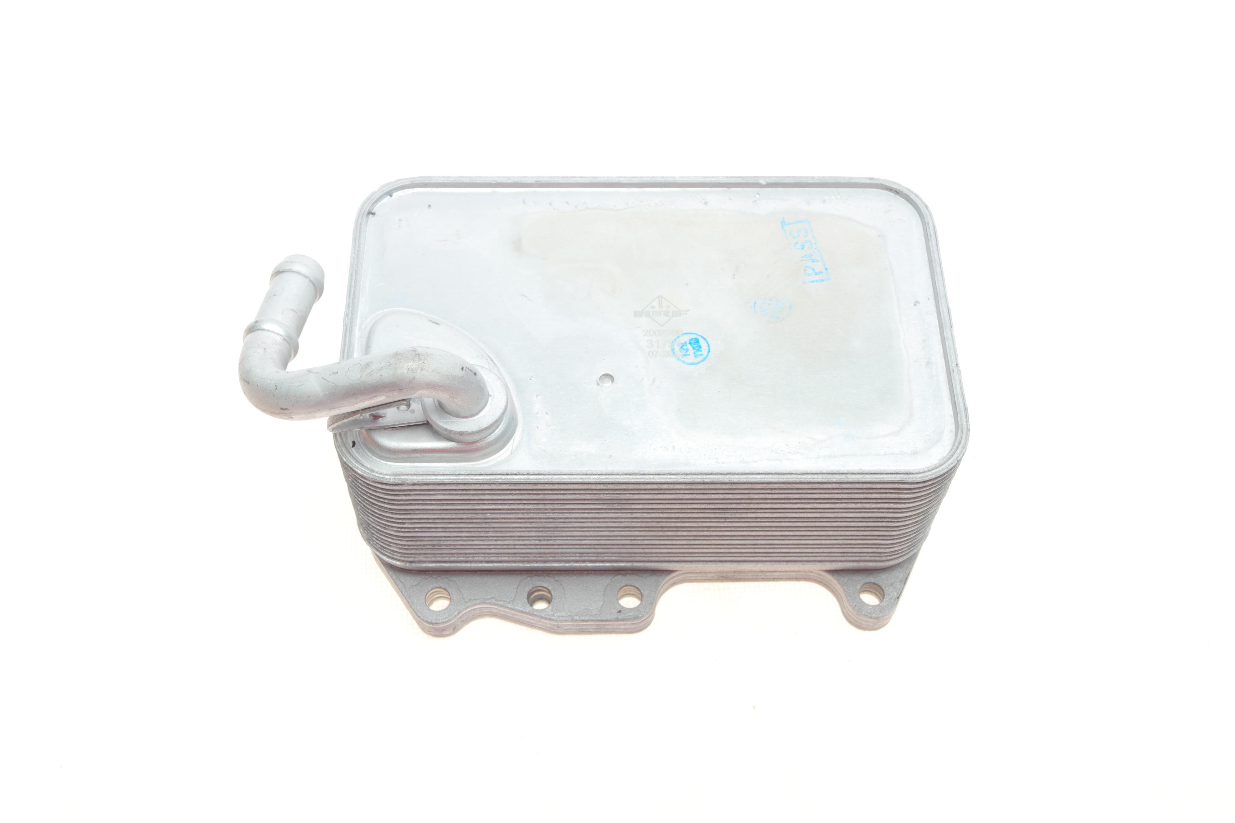 Радіатор масляний Audi A4/A5/A6/A7/A8/Q5/Q7/Q8 3.0 TDI 14- (теплообмінник)