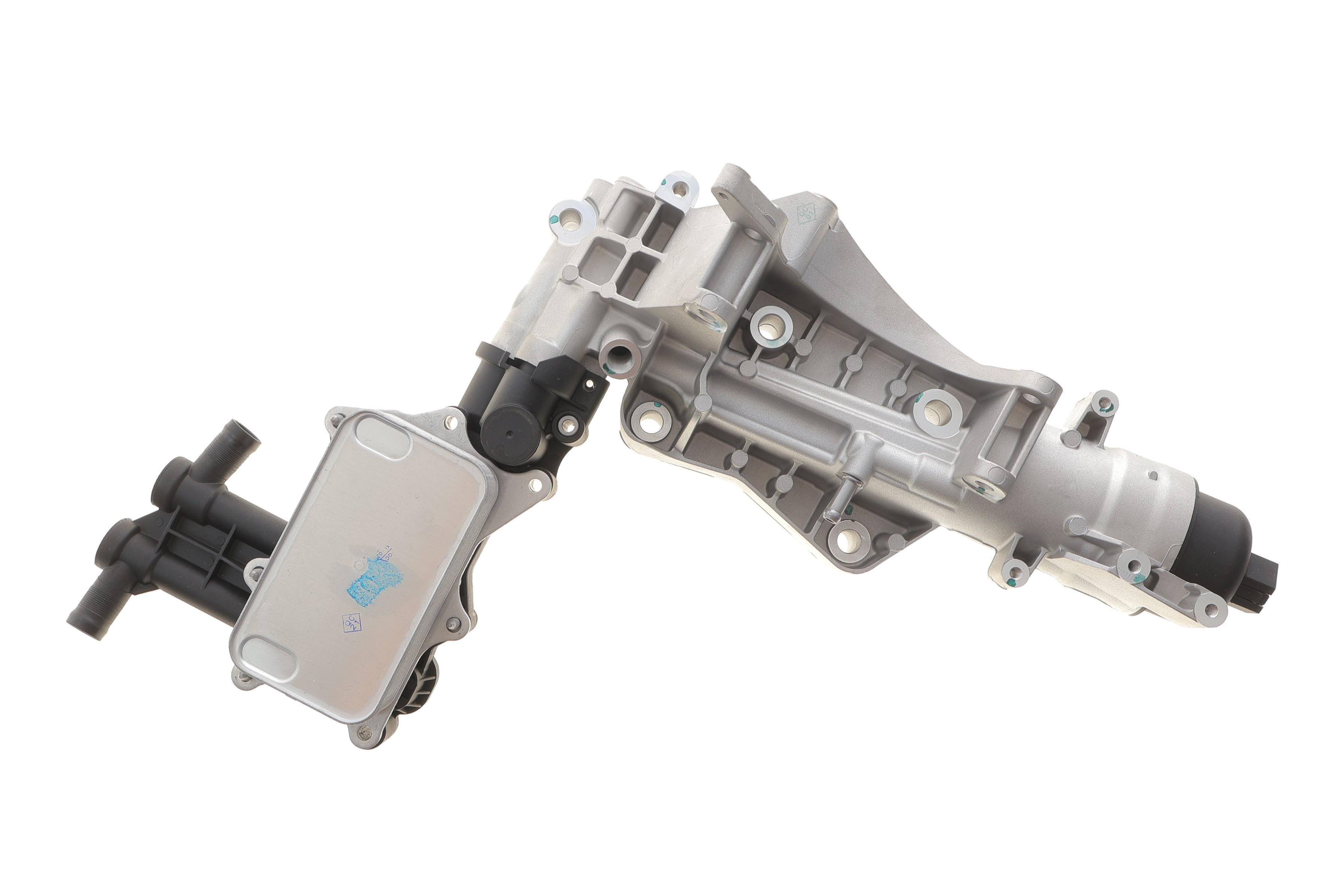 Радіатор масляний (з корпусом фільтра) MB C-class (W205) 14-18 (теплообмінник)