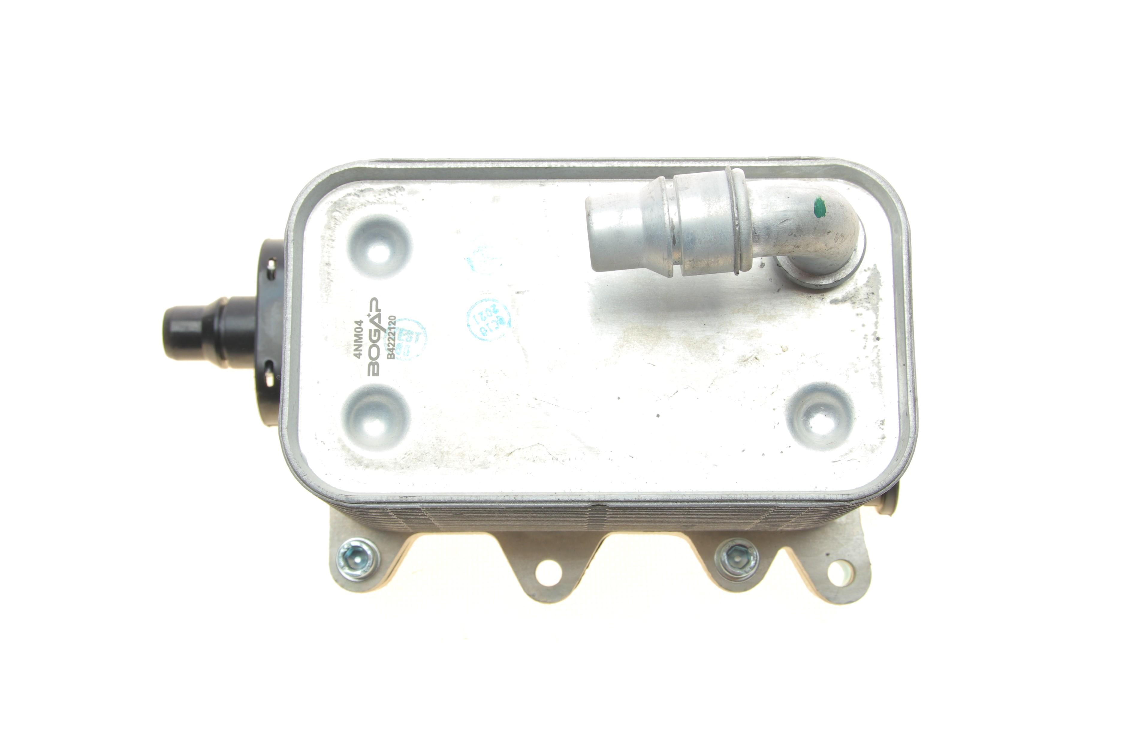 Радіатор масляний BMW 5/6/7/X3 2.0-4.4 D 02-10 (теплообмінник)