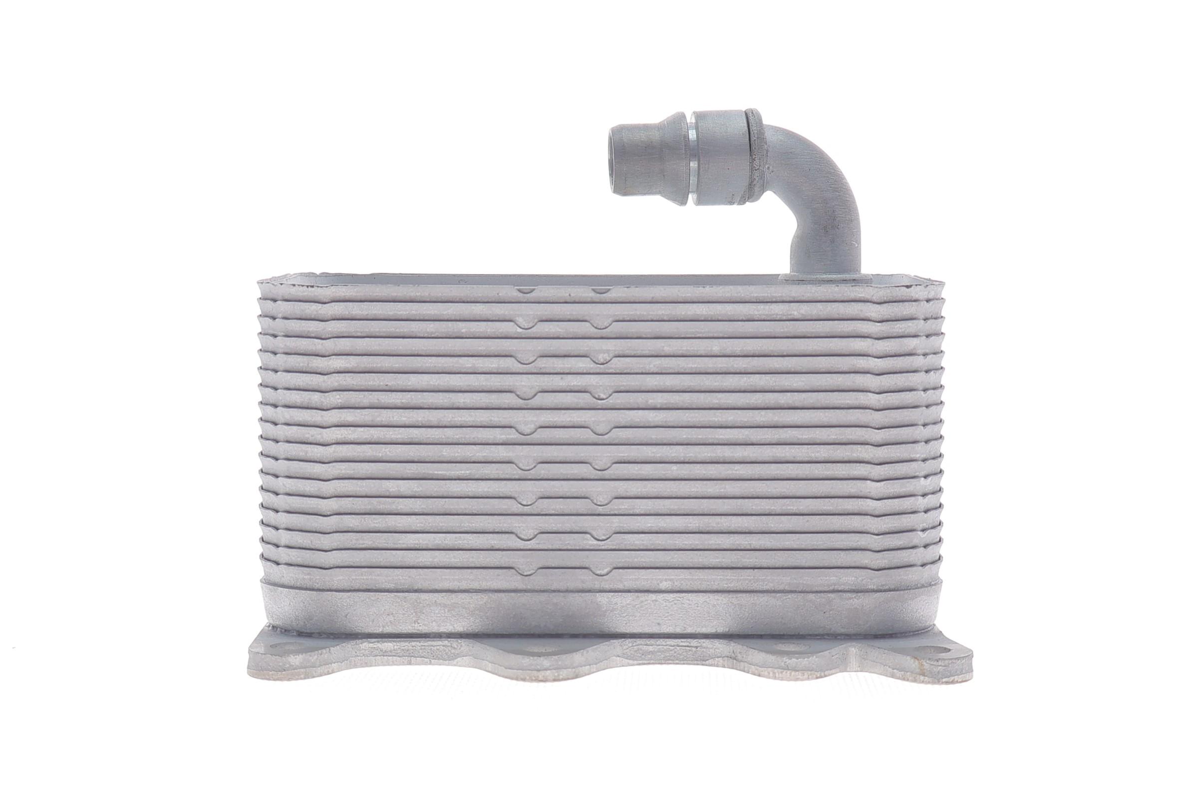 Радіатор масляний BMW 5 (E60)/7 (E65-E67)/X3 (E83) 2.0-4.4 D 02-10 (теплообмінник) M47/M57/M67/N47