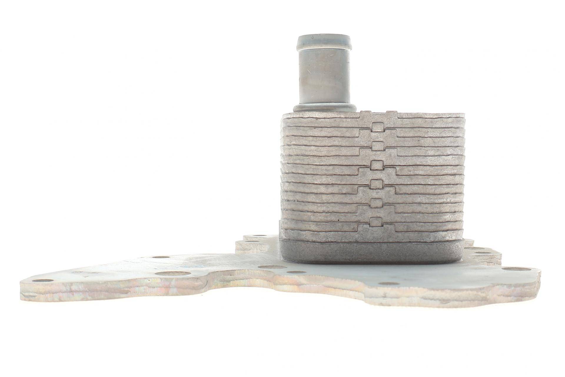 Радіатор масляний Opel Zafira 2.0 TDCI 11- (теплообмінник)