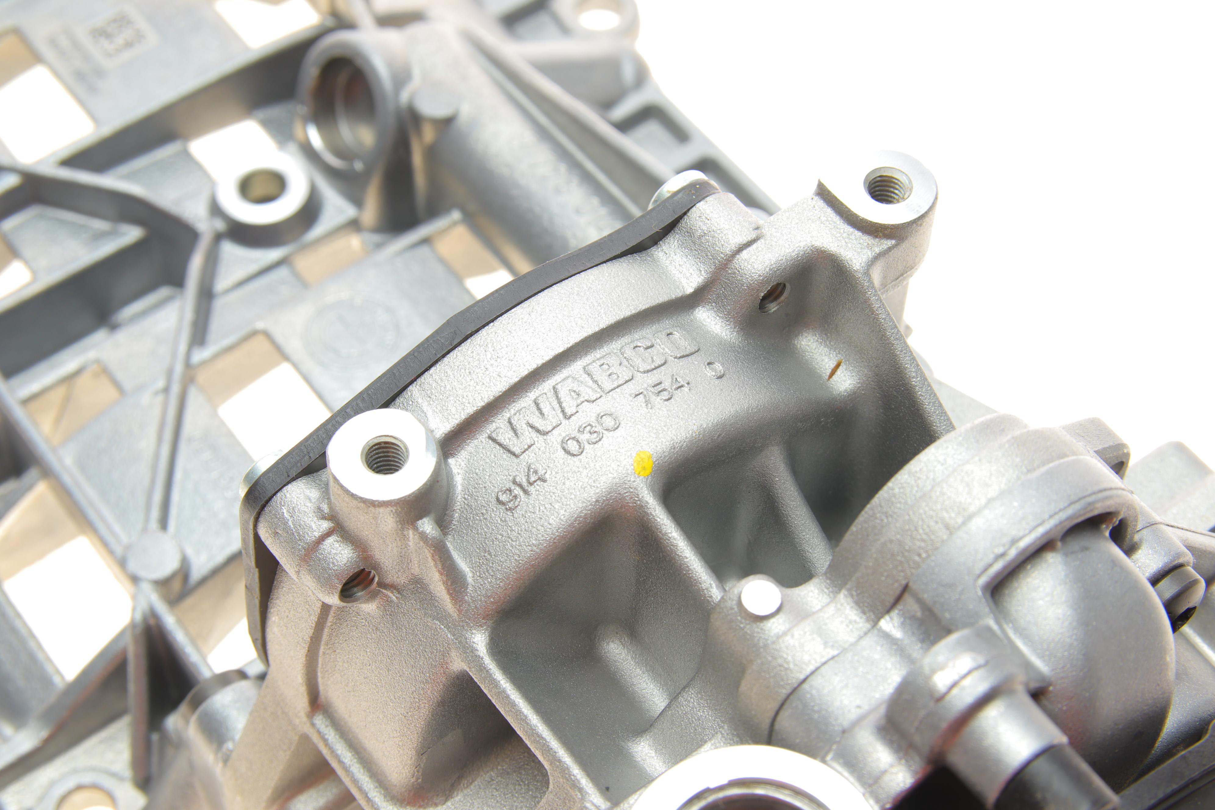 Насос масляний BMW 1 (E81/E82/E87/E88)/3 (E90-E93)/5 (E60/E61)/X3 (E83) 06-18 N47