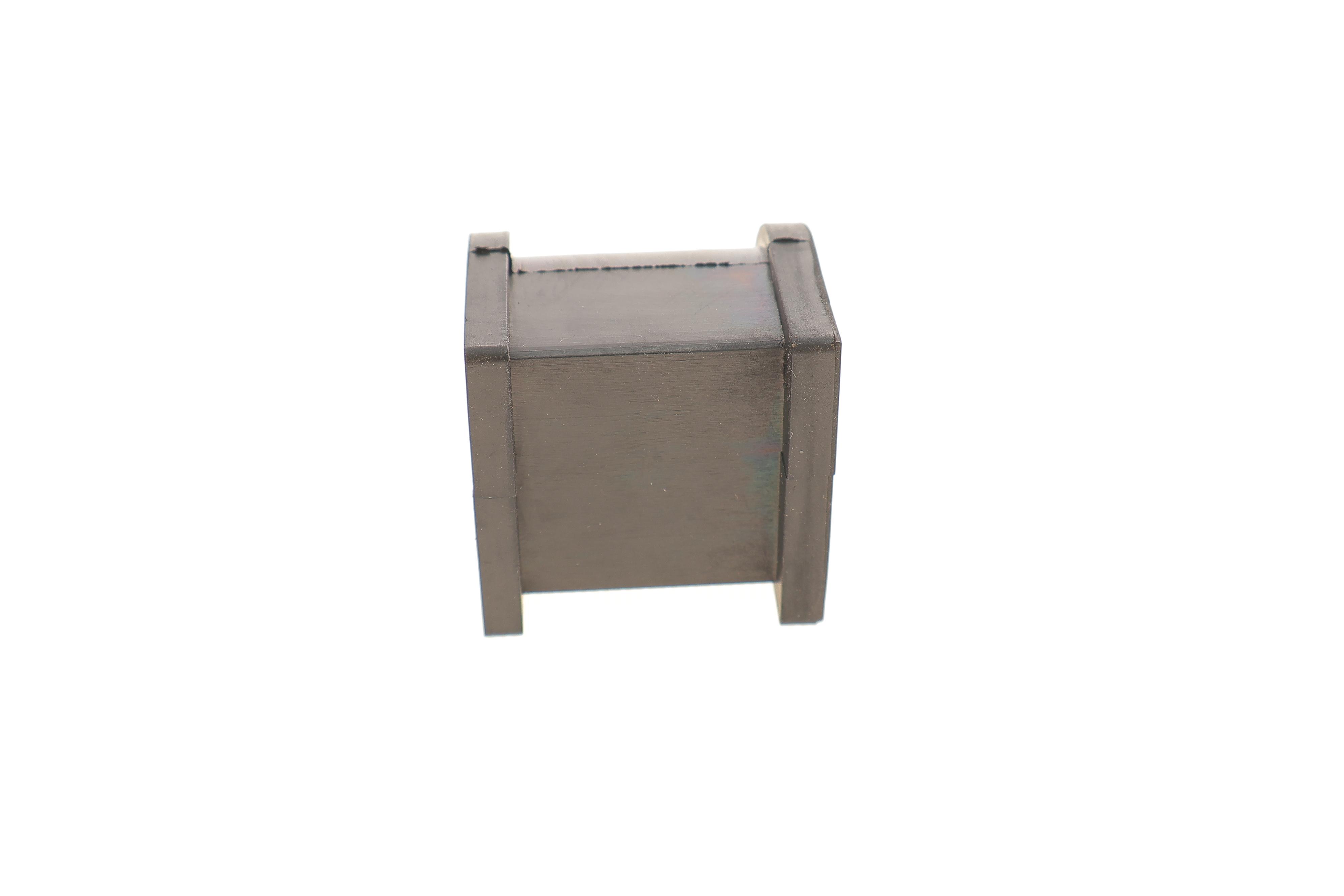 Втулка стабілізатора (переднього/внутрішнього) Mitsubishi L200 96-07 (d=27mm)