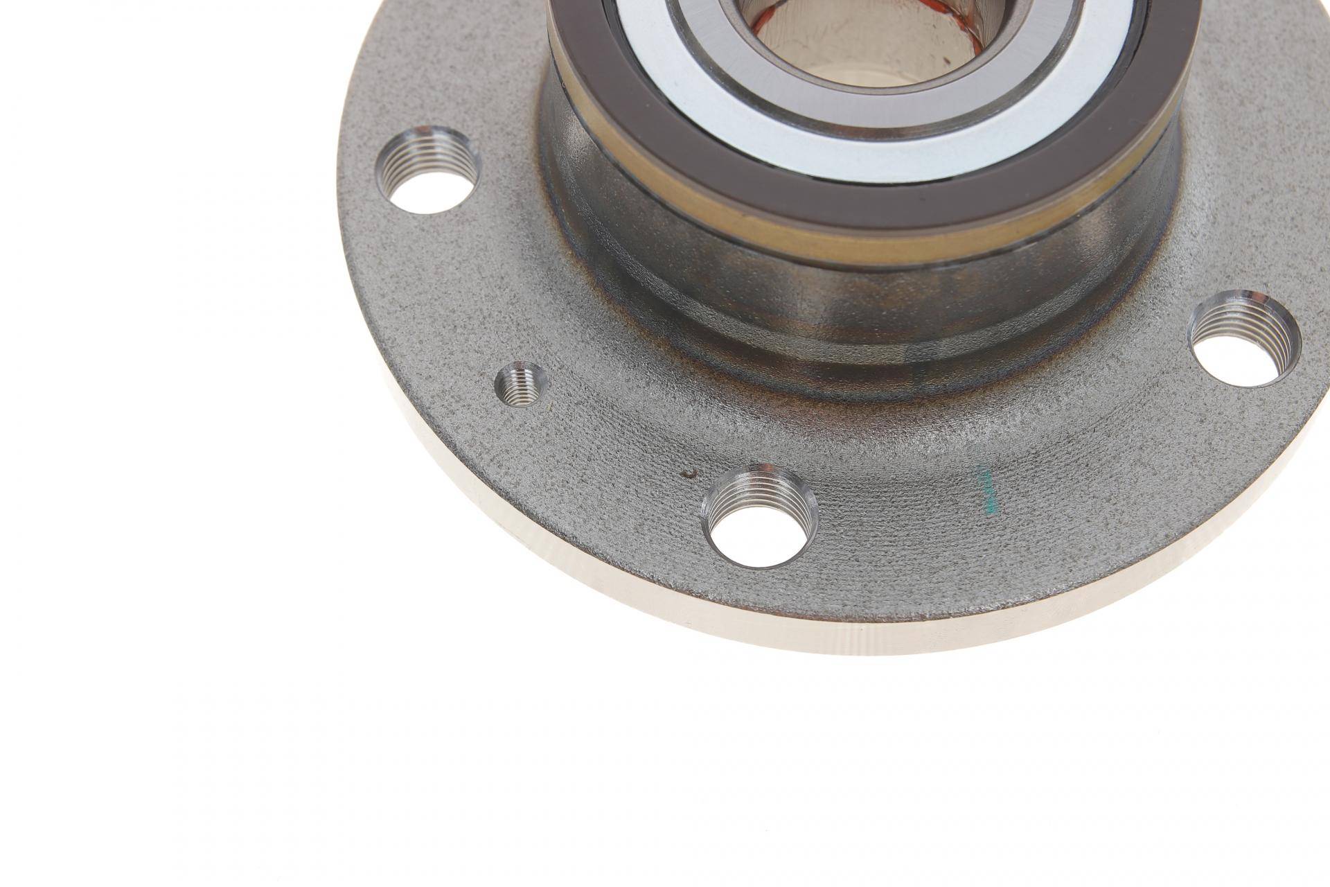 Підшипник маточини (задньої) VW Caddy 03-/Golf V/Skoda Octavia