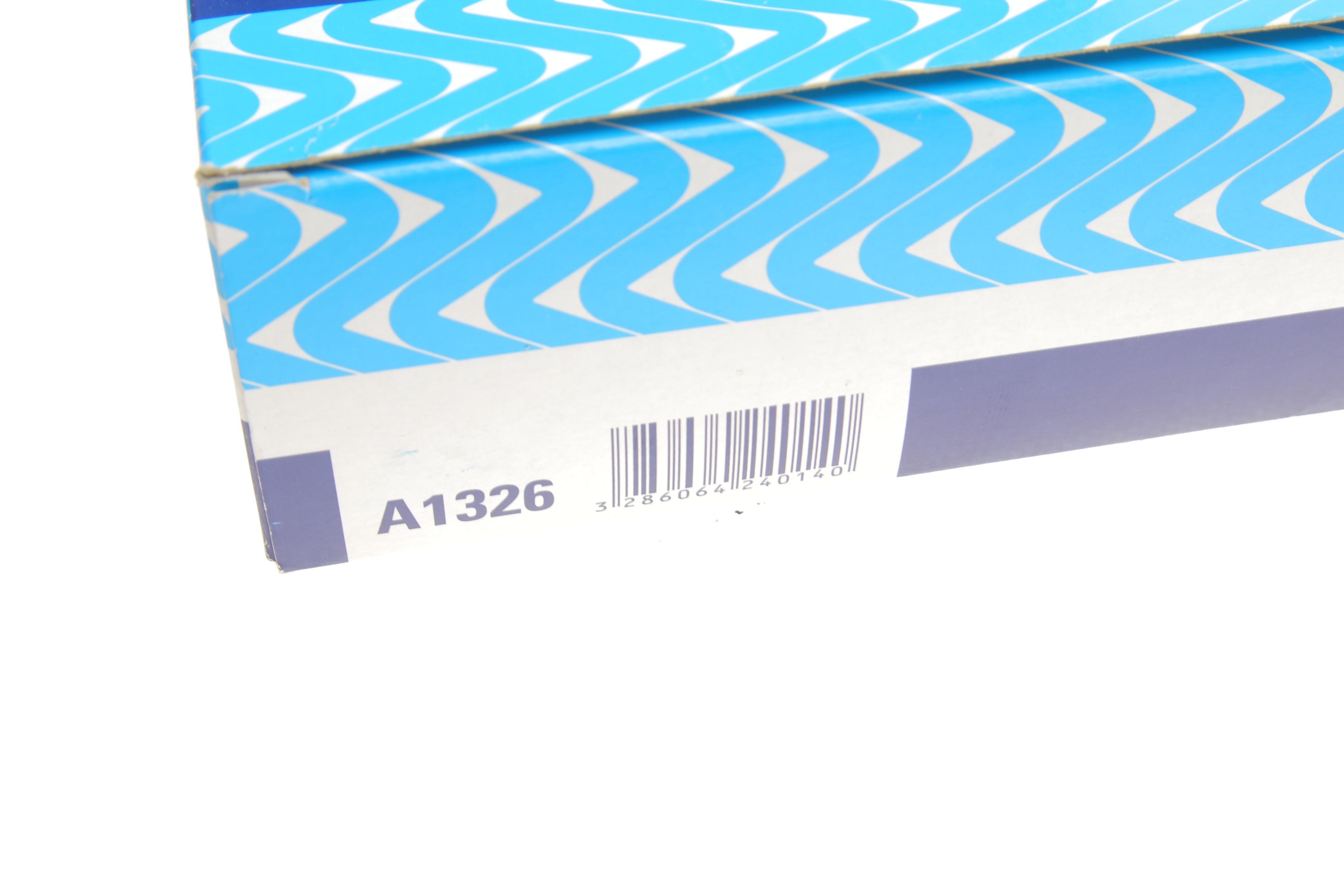 Фільтр повітряний BMW 5 (E60/61) 04-