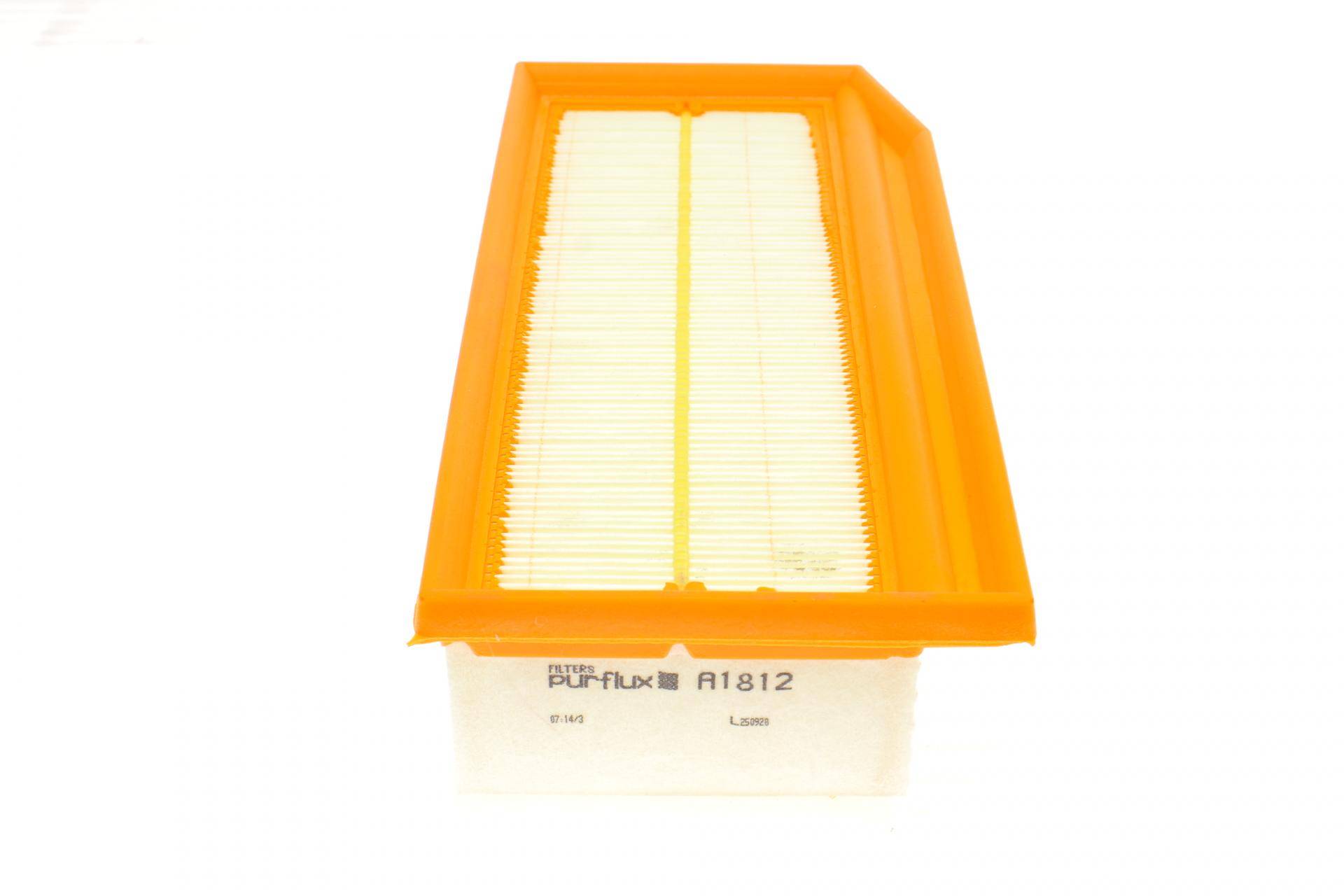 Фільтр повітряний Renault Clio/Dacia Logan 0.9-1.6 10-