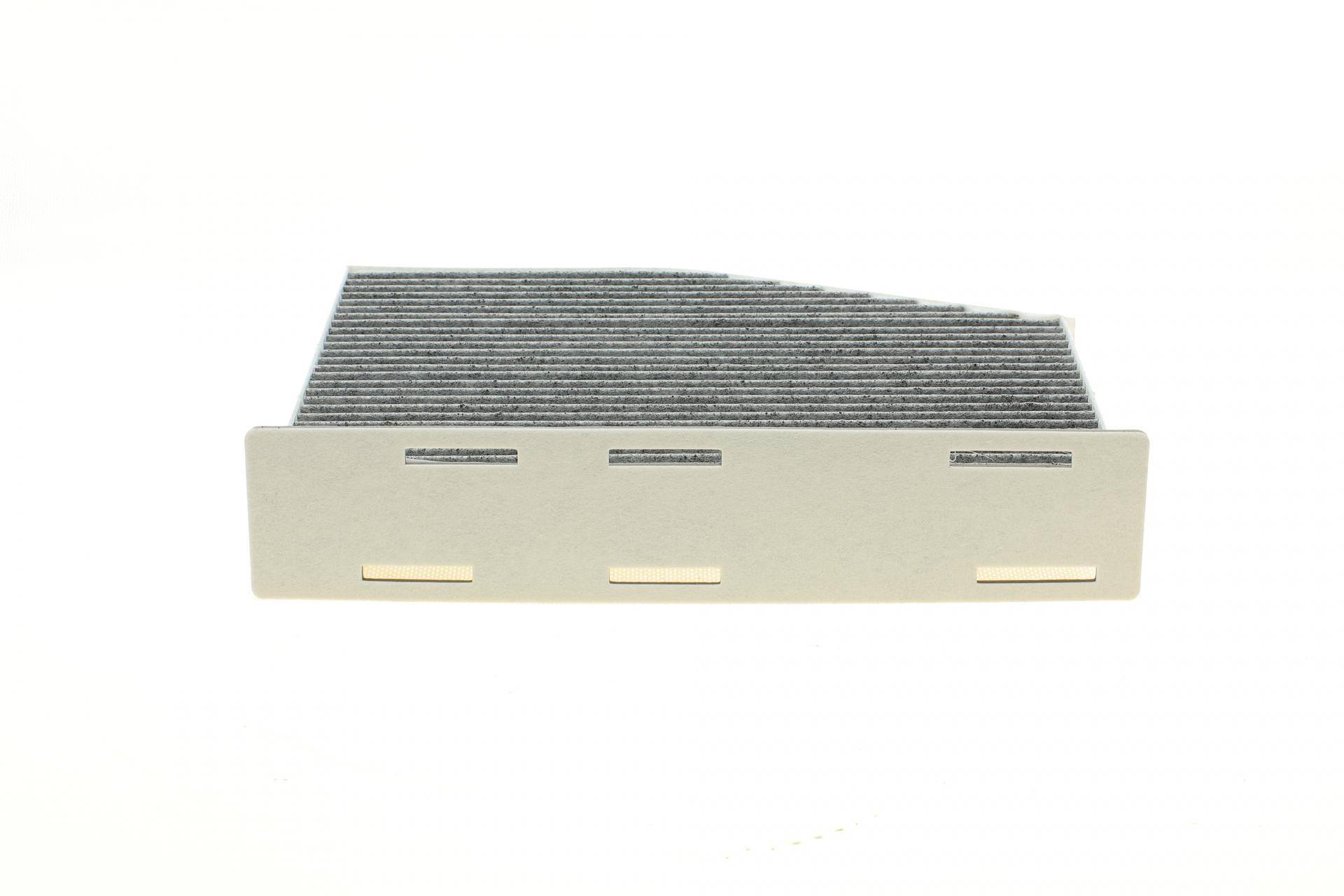 Фільтр салону Audi A3/Q3/Skoda Octavia/SuperB/VW Caddy/Golf/Passat/Touran 03- (вугільний)