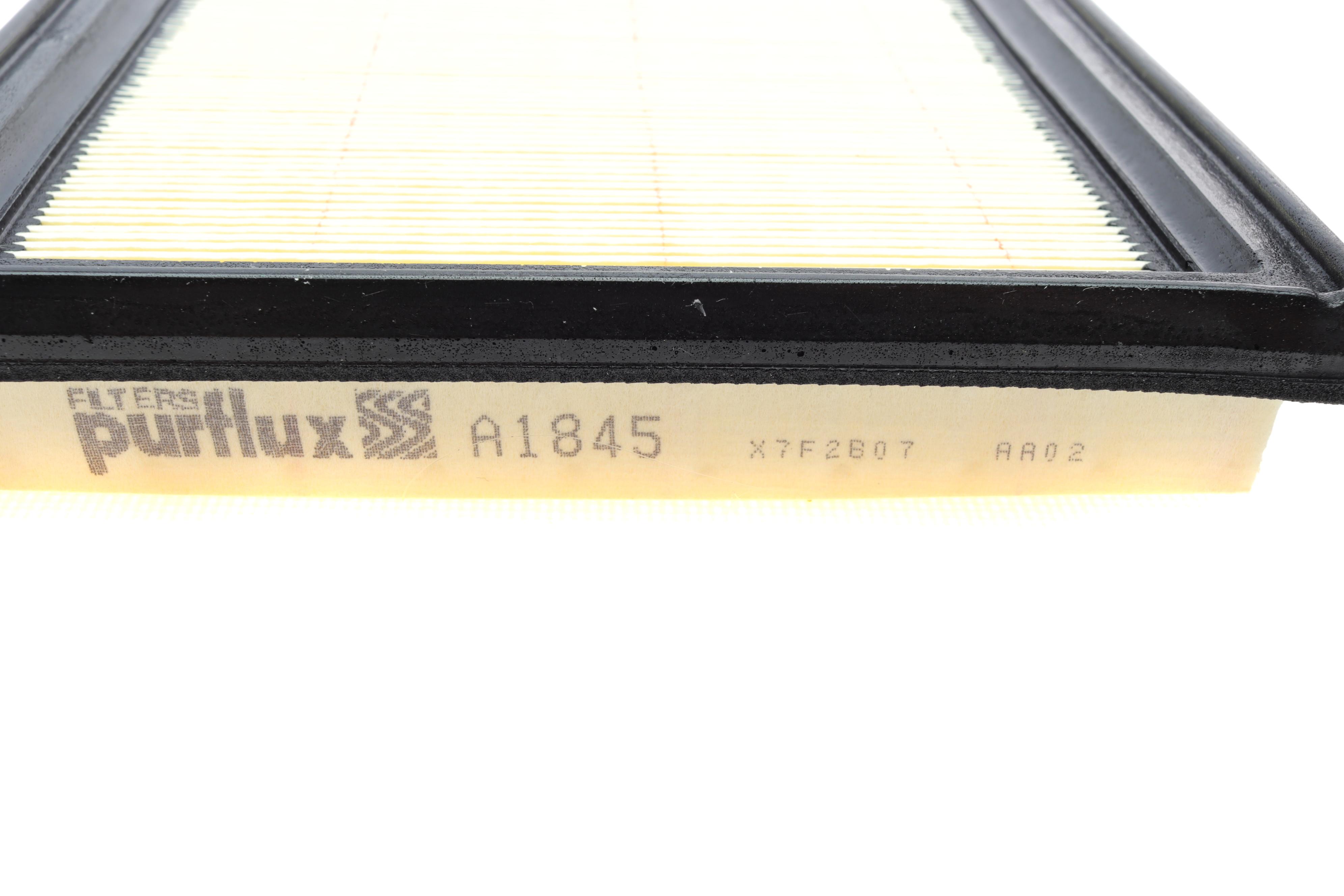 Фільтр повітряний Suzuki Vitara II 1.6 15-/SX4 1.6 13-