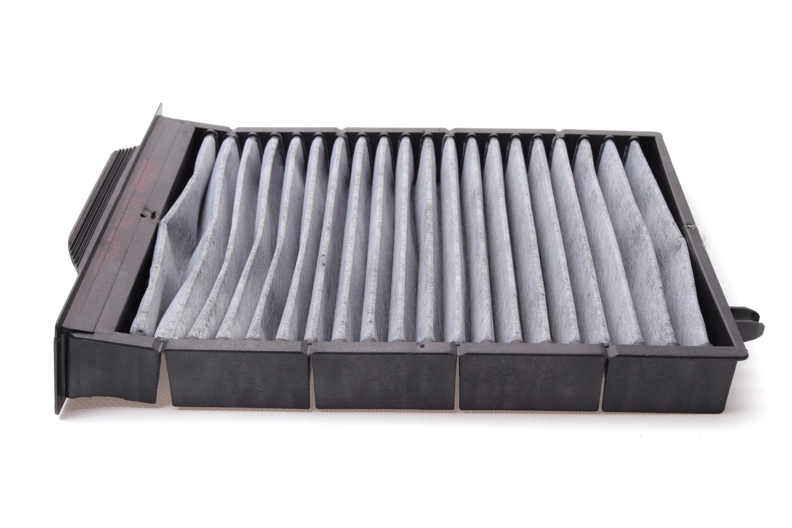 Фільтр салону Renault Megane II 02- (вугільний)