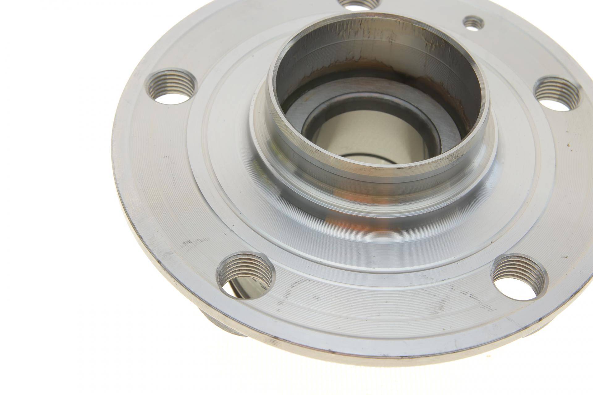 Підшипник маточини (задньої) VW Caddy 03-/Golf V/Skoda Octavia