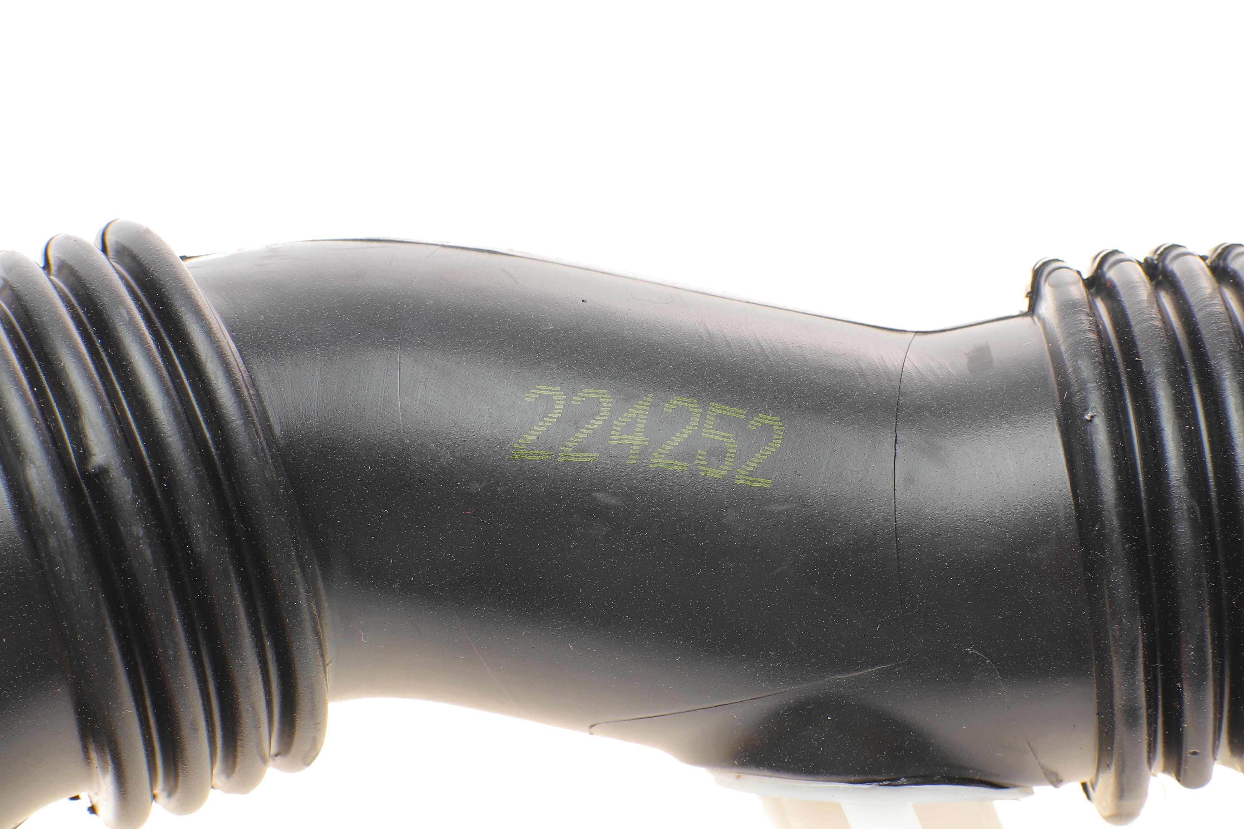 Патрубок фільтра повітряного Citroen Berlingo/Jumpy 1.6HDi 04- (к-кт в зборі)