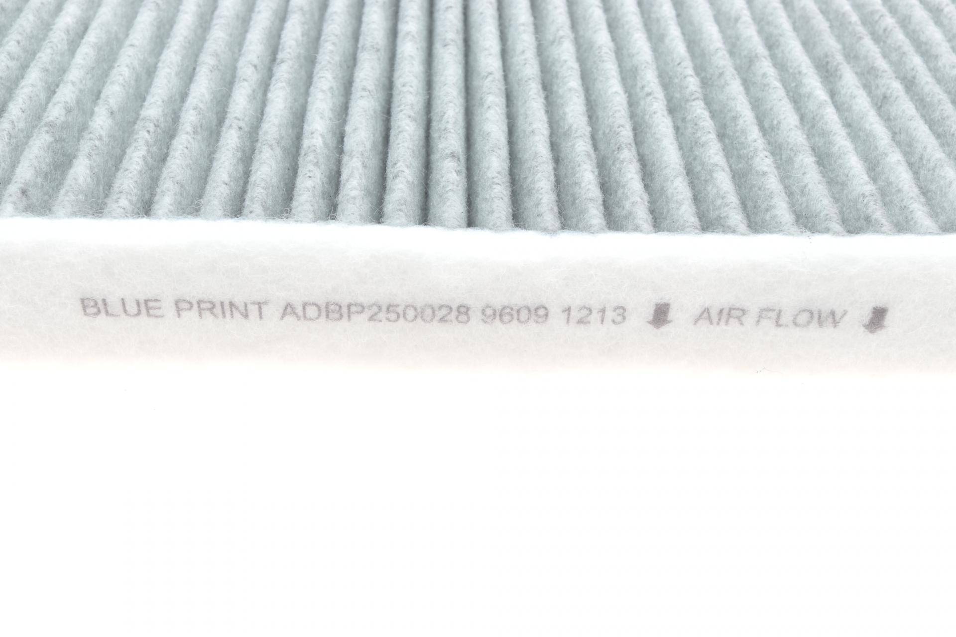 Фільтр салону Audi E-tron 20-/Porsche Panamera 16- (вугільний)