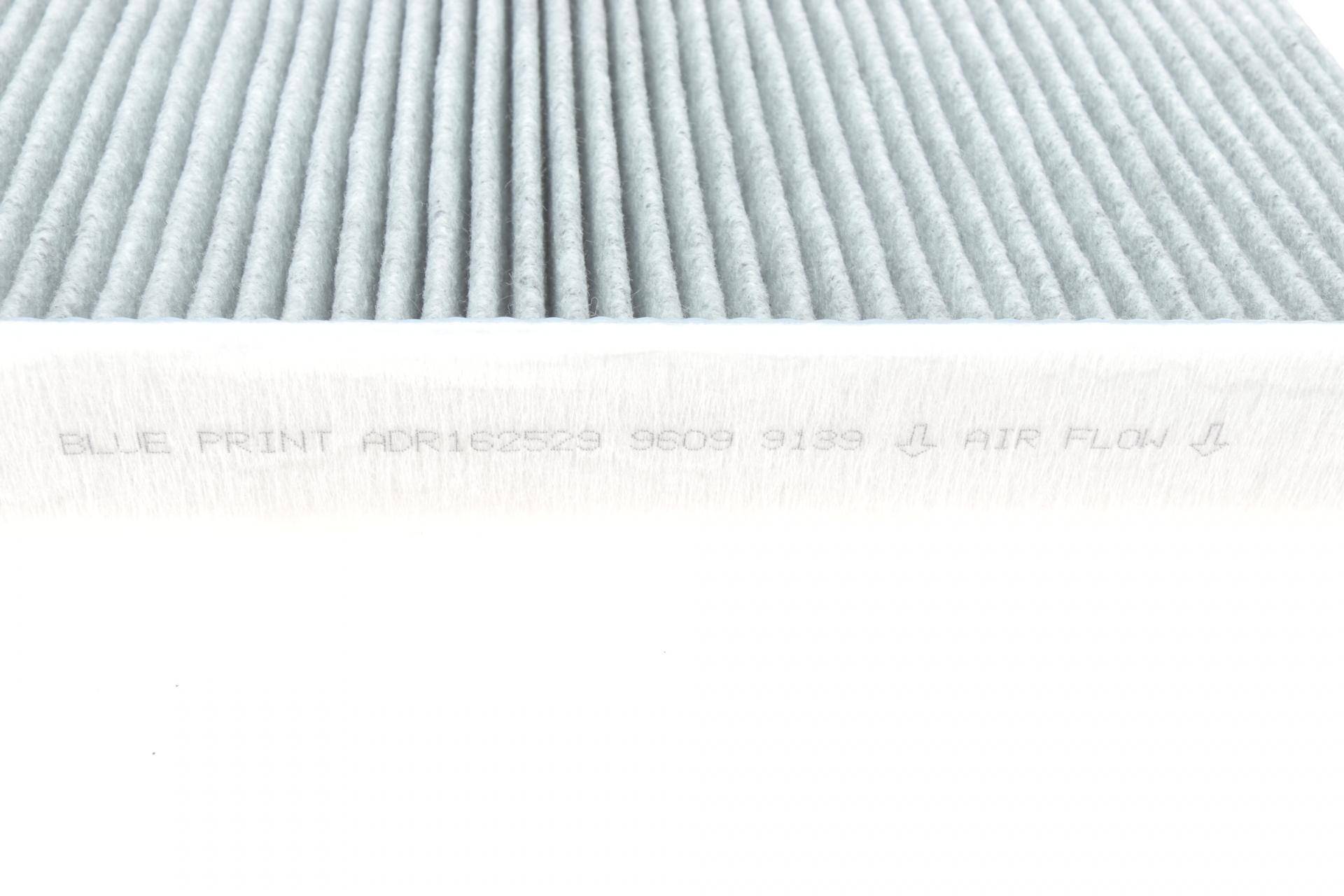 Фільтр салону Nissan Juke/Renault Fluence 1.5/1.6 dCi 10- (вугільний)