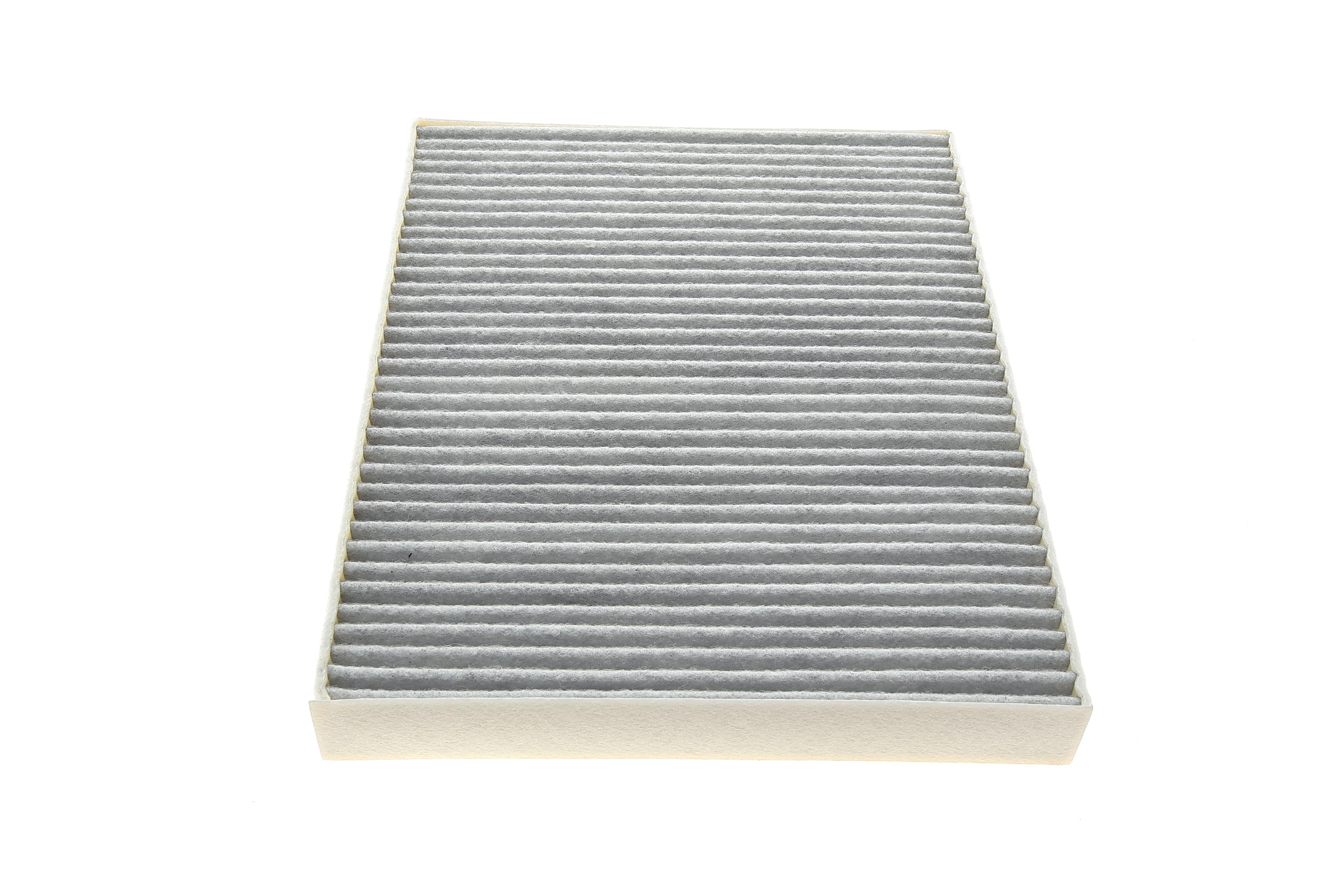 Фільтр салону Audi Q7 06-15/Porsche Cayenne 03-10/VW T5/T6/Touareg 03- (вугільний/антибактеріальний)