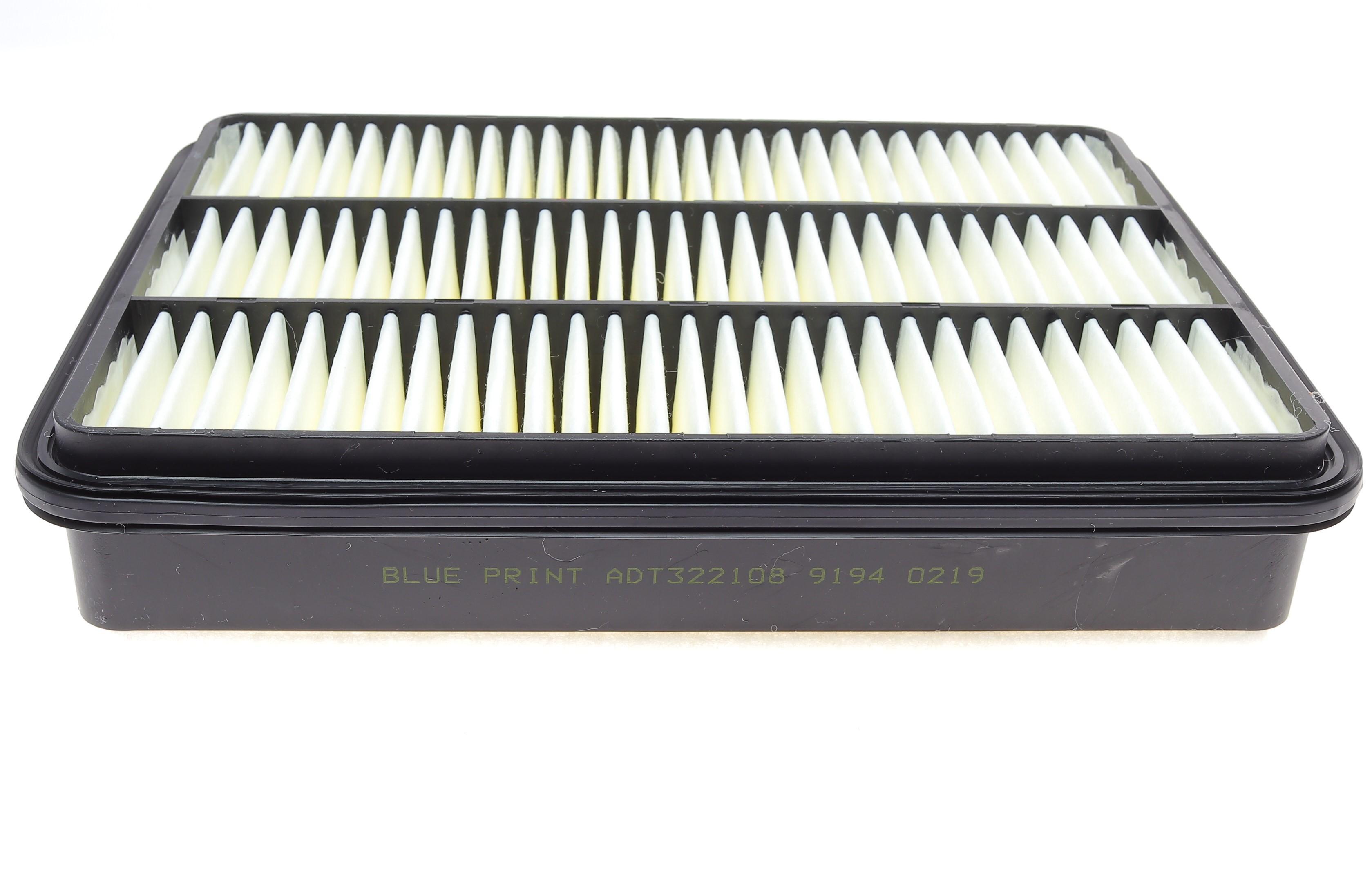 Фільтр повітряний Toyota Land Cruiser 3.0 D-4D