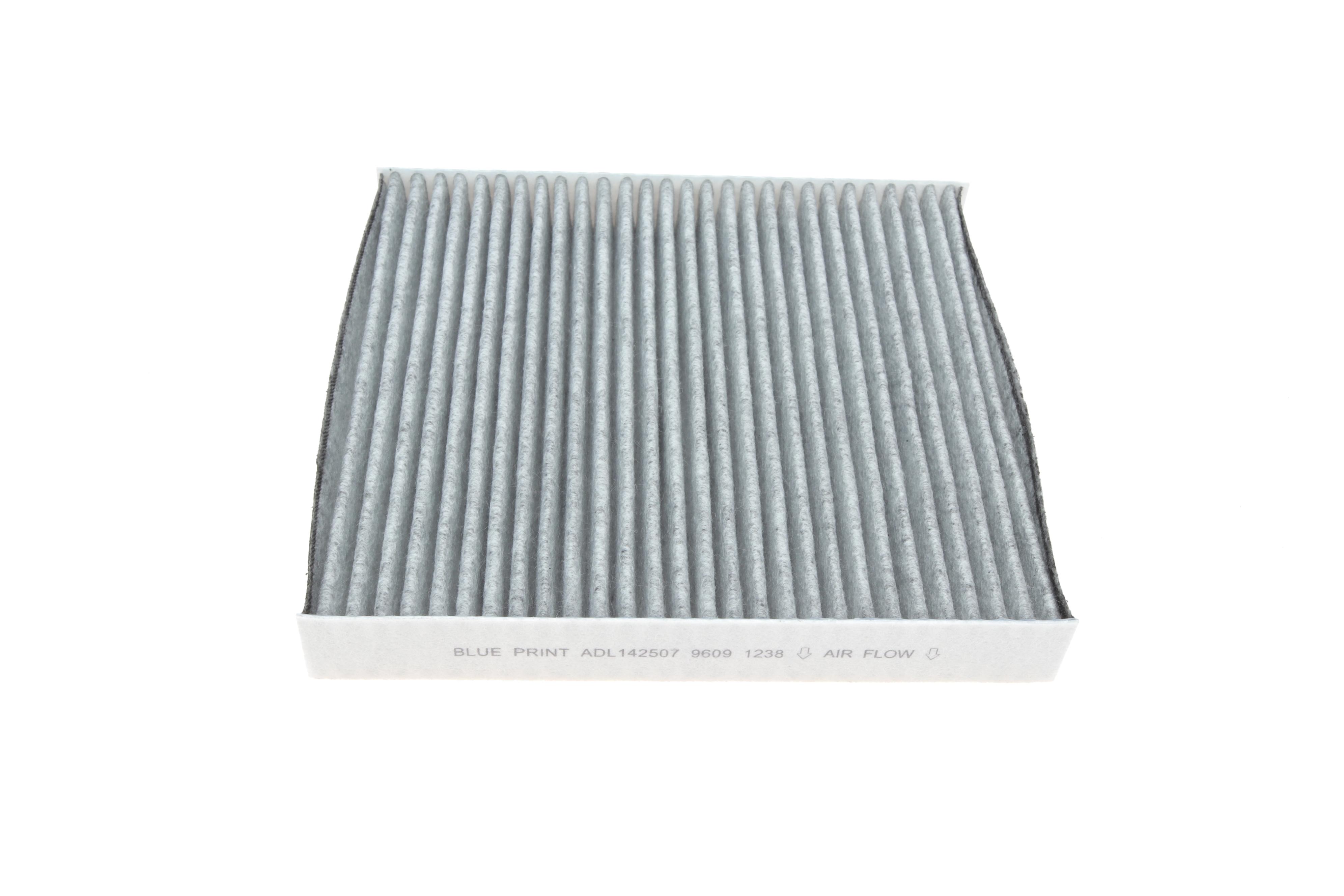 Фільтр салону Alfa Romeo Spider 06-11 (вугільний)