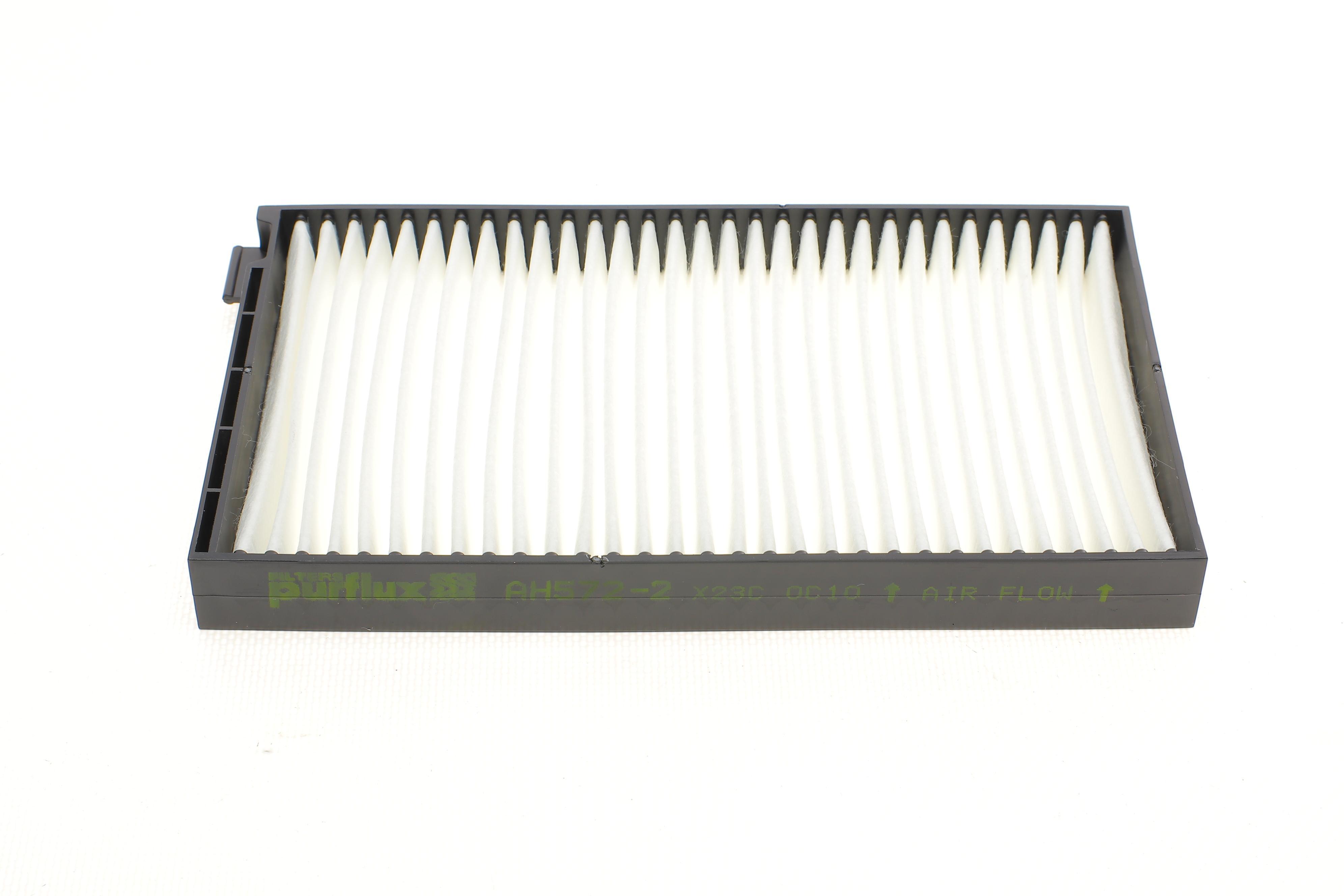 Фільтр салону Hyundai H-1 08- (к-кт 2шт.)