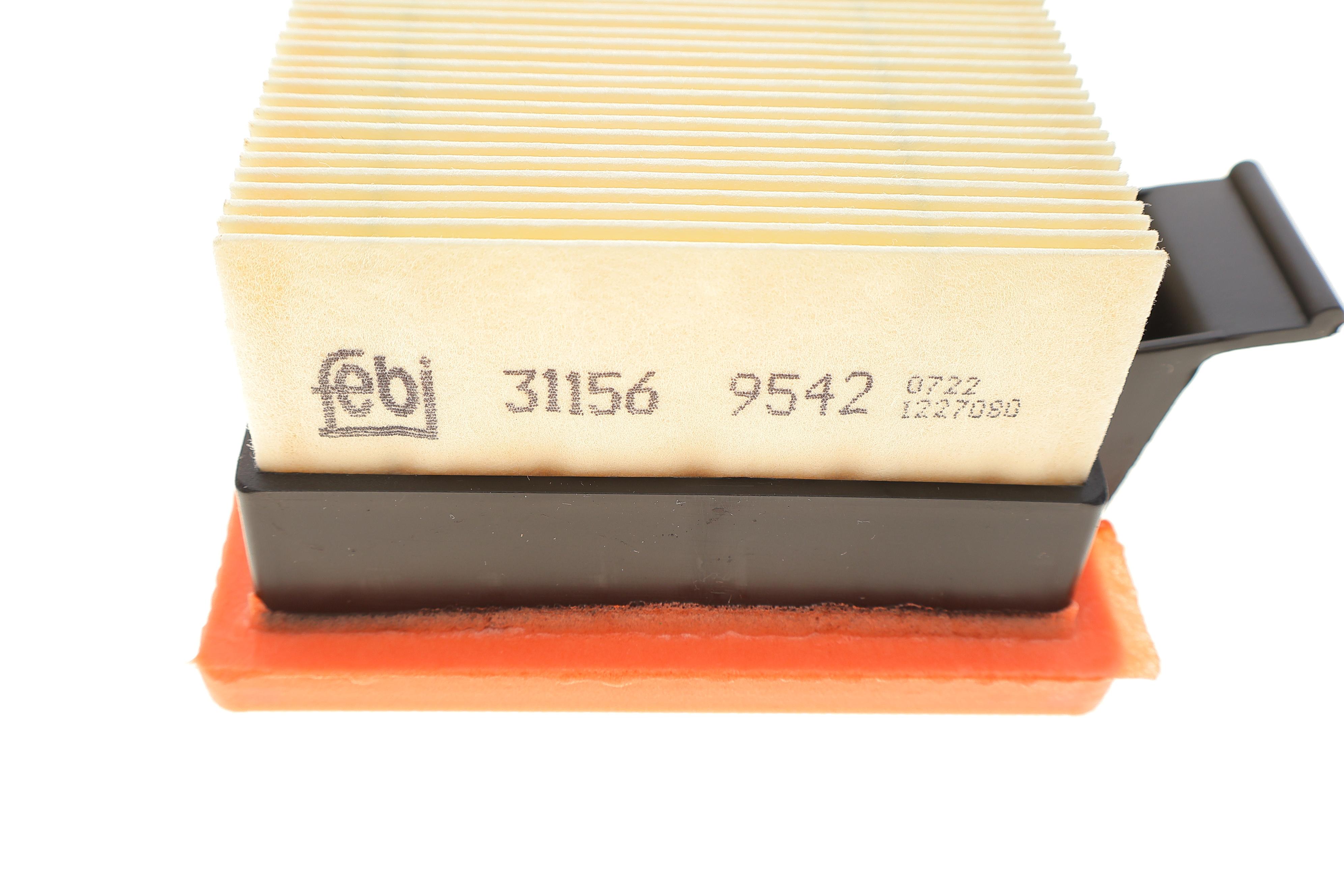 Фільтр повітряний Renault Kangoo 1.9D 97- (на клямках)