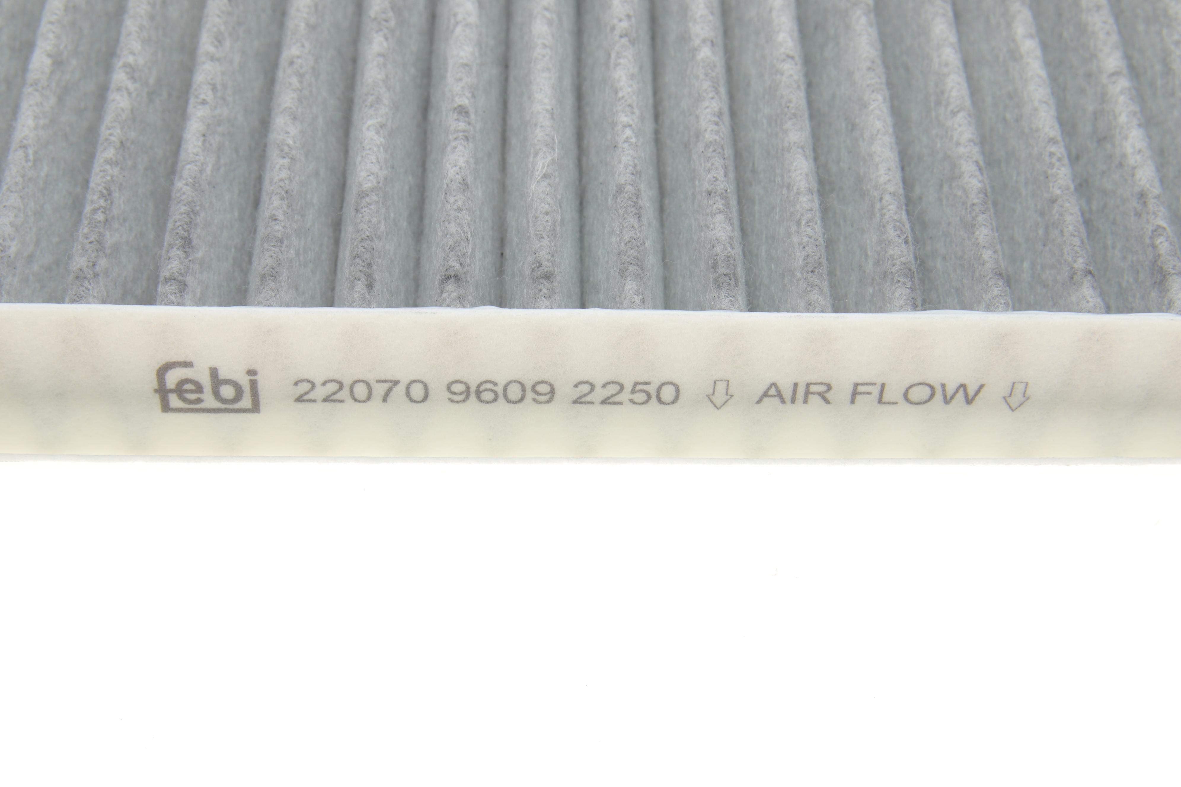 Фільтр салону BMW 5 (E60)/6 (E63) 04-10 (вугільний) (к-кт 2 шт.)