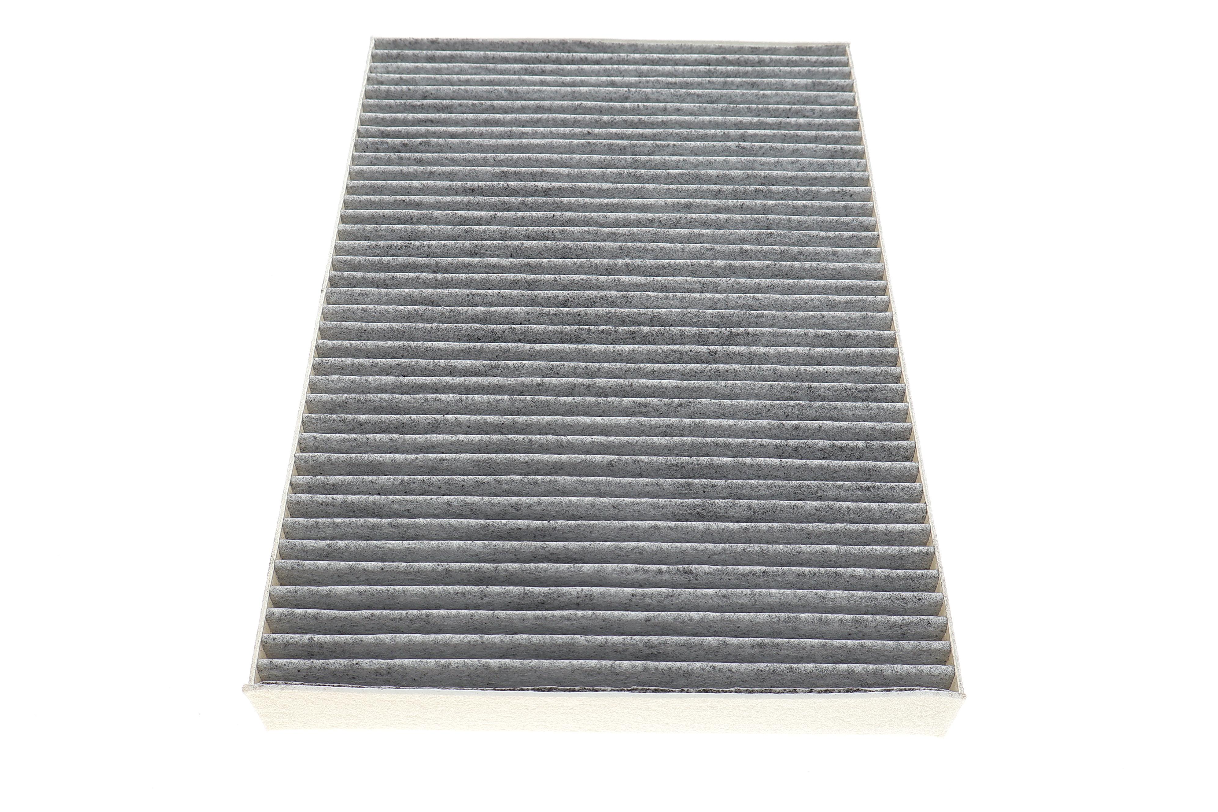 Фільтр салону Audi A4/A6 97-05 (вугільний)