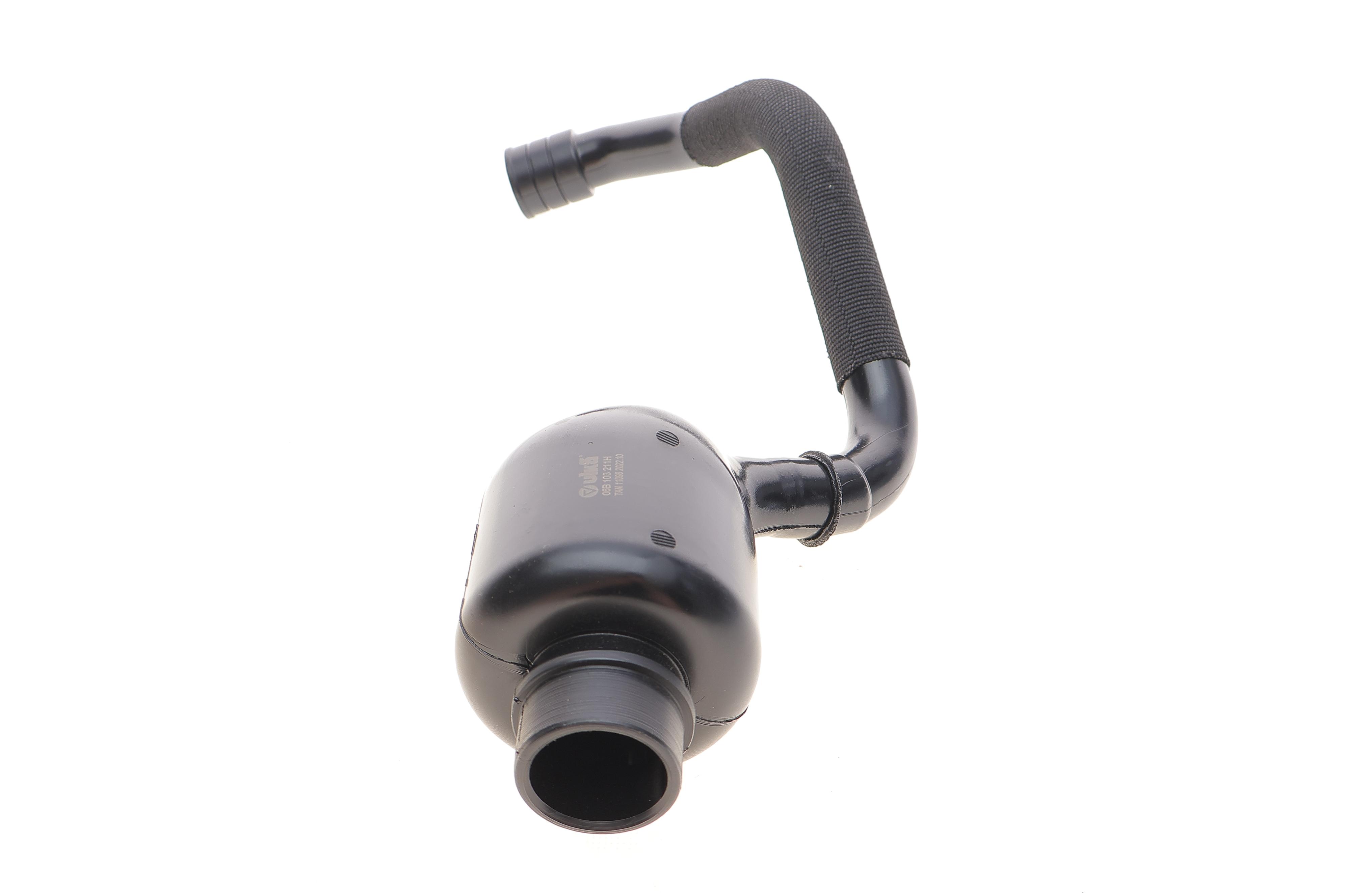 Патрубок вентиляції картера VW Passat/Audi A4/A6 2.0 00-05