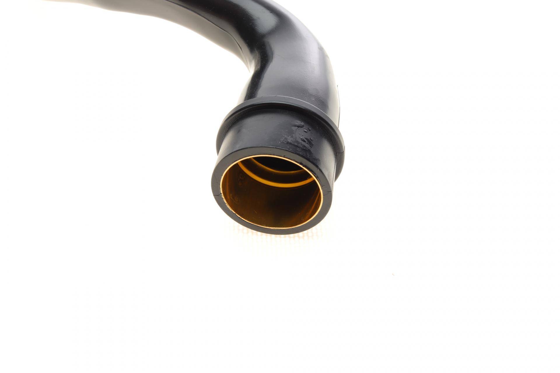 Патрубок вентиляції картера VW Caddy III 1.6 04-15