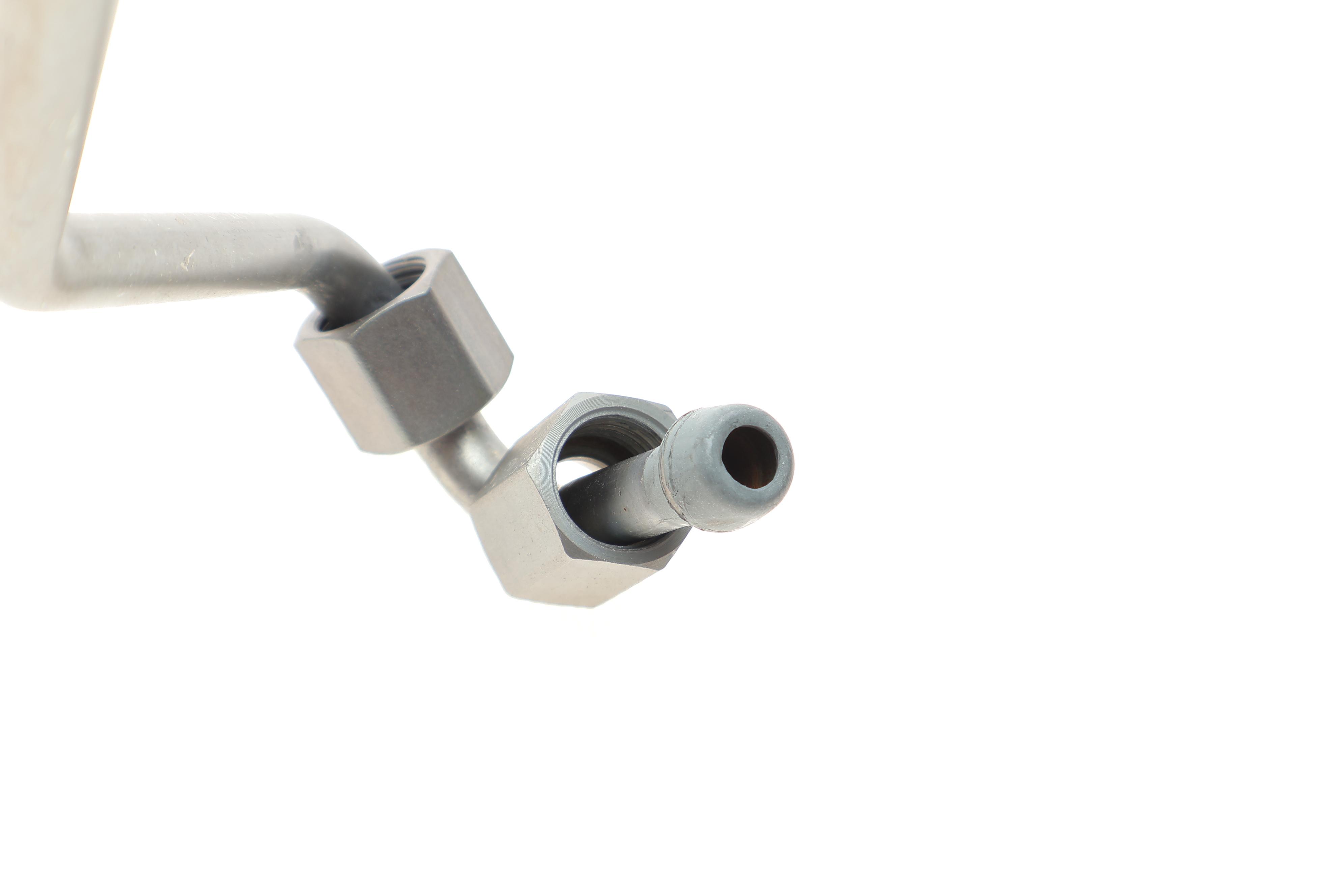 Трубка подачі оливи до турбіни VW Caddy III/Passat B6 1.9 TDI 04-15