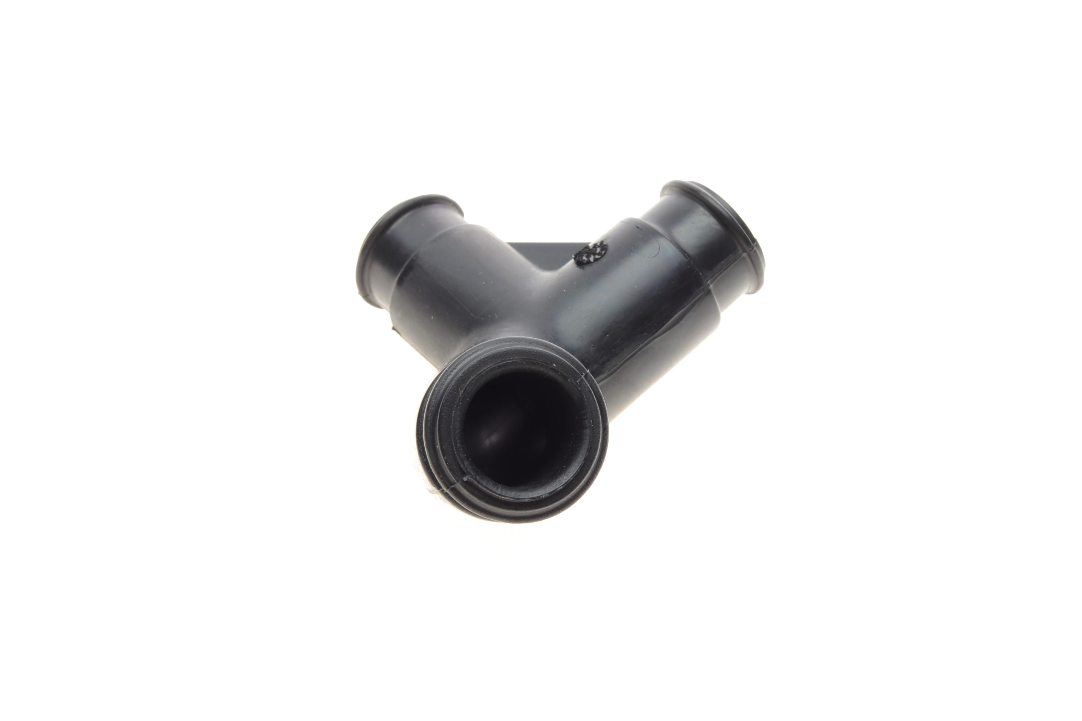 Патрубок вентиляції картера Audi A4/A6/Skoda SuperB I/VW Passat 1.8 95-08