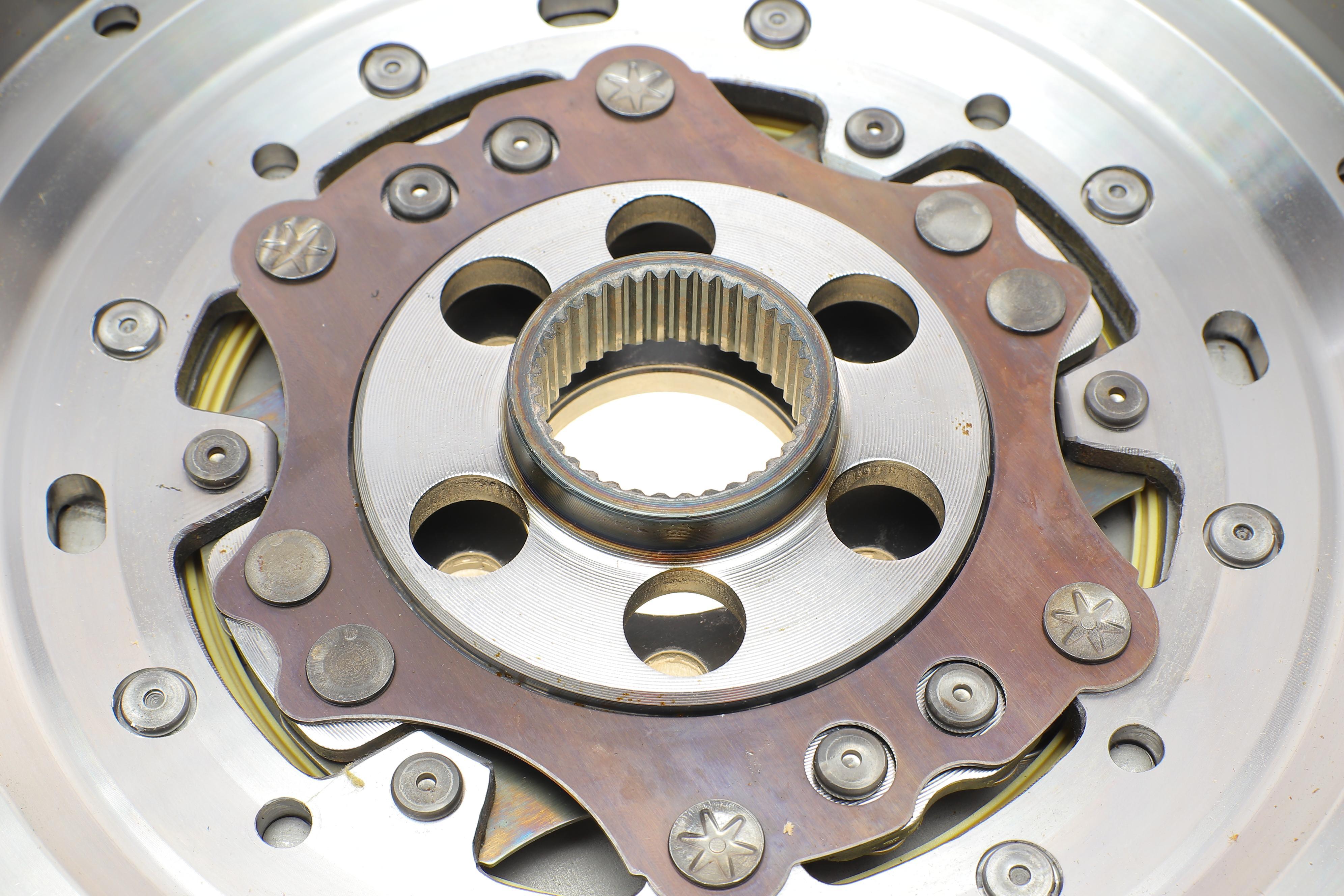 Демпфер зчеплення Audi Q3 2.0TDI quattro, 11-18, S tronic/DSG7-0BT/0BH (DQ500)