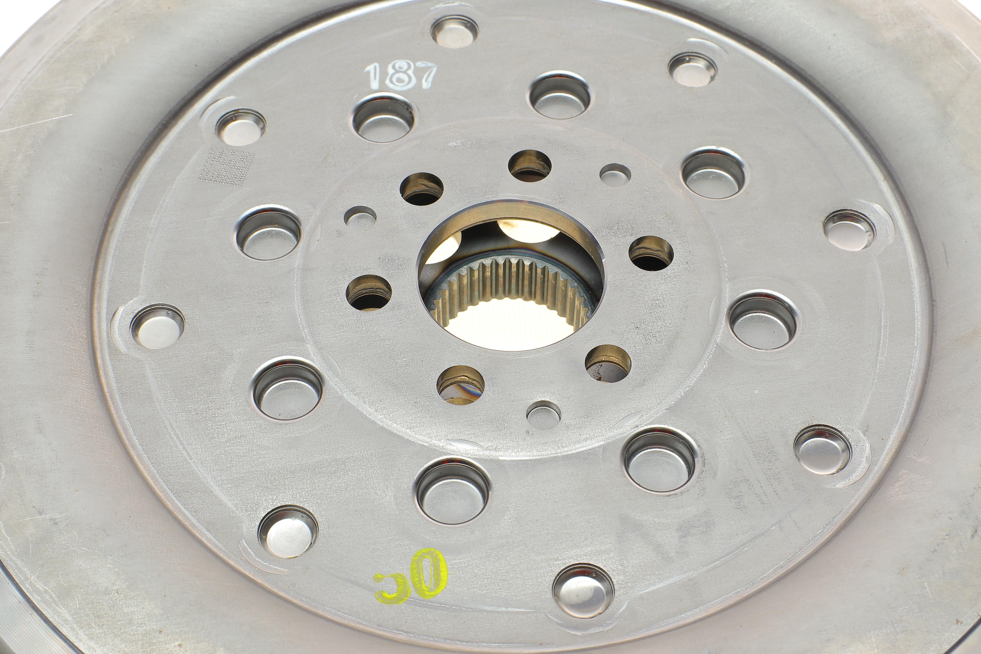 Демпфер зчеплення Audi Q3 2.0TDI quattro, 11-18, S tronic/DSG7-0BT/0BH (DQ500)