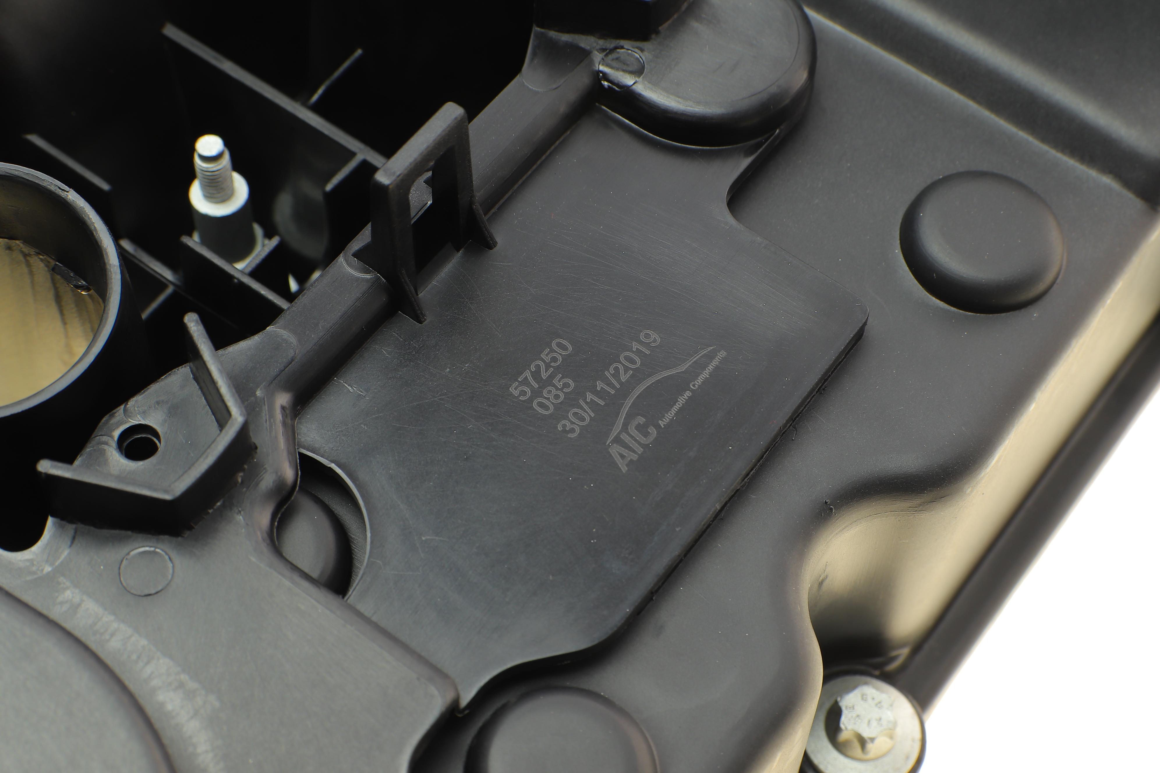 Кришка клапанів BMW 3 (E90/E91/E92/E93) 2.5/3.0 04-13 (N52)