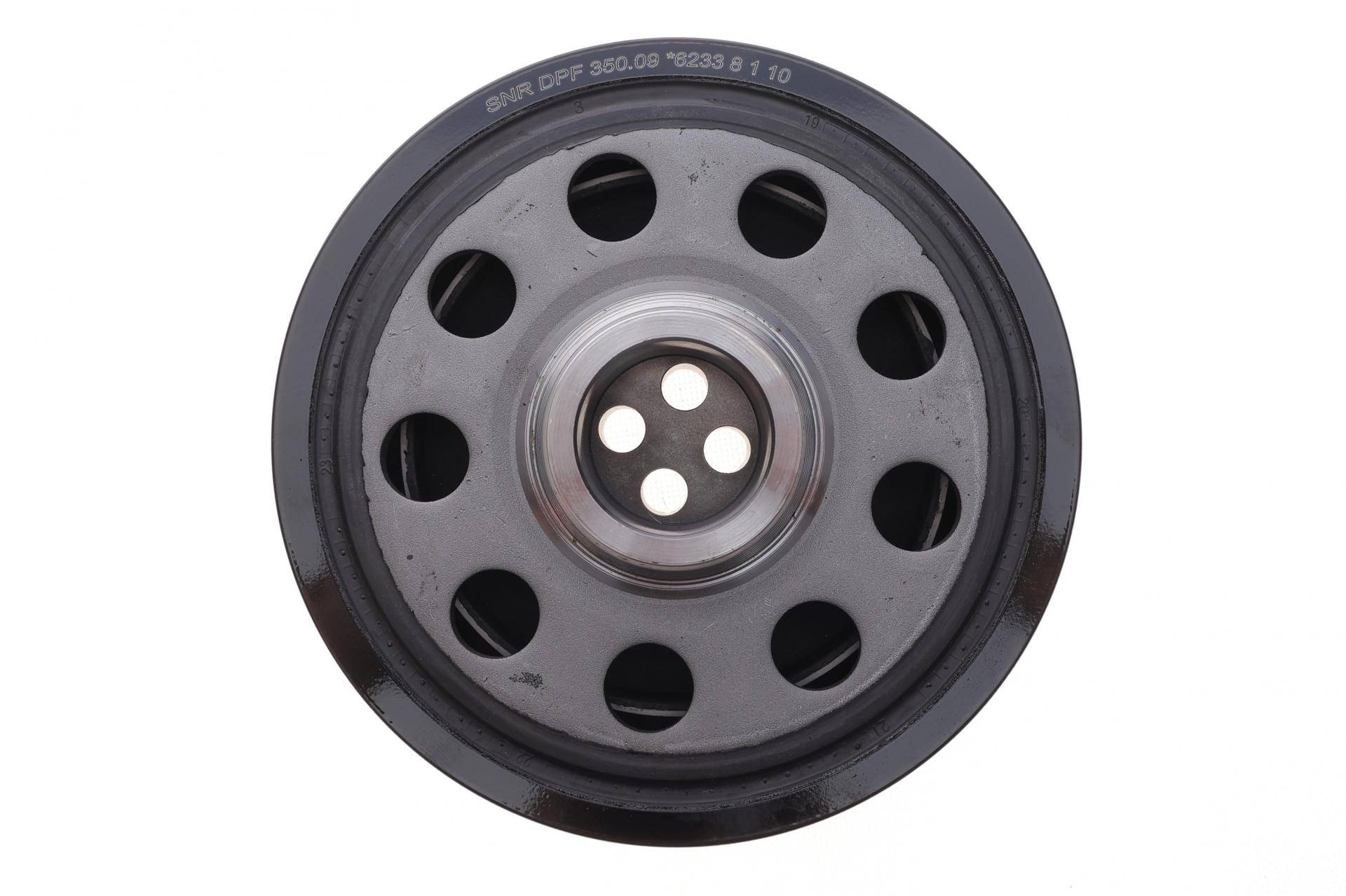 Шків колінвалу BMW 1/3/X1/X3 2.0D 04- (6PK)