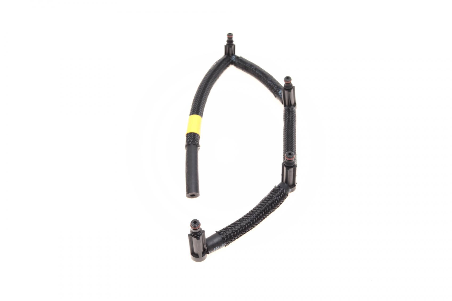 Шланг зливний Citroen C2/C3/C4/C5 III/Peugeot 207/308 1.6HDi 04-