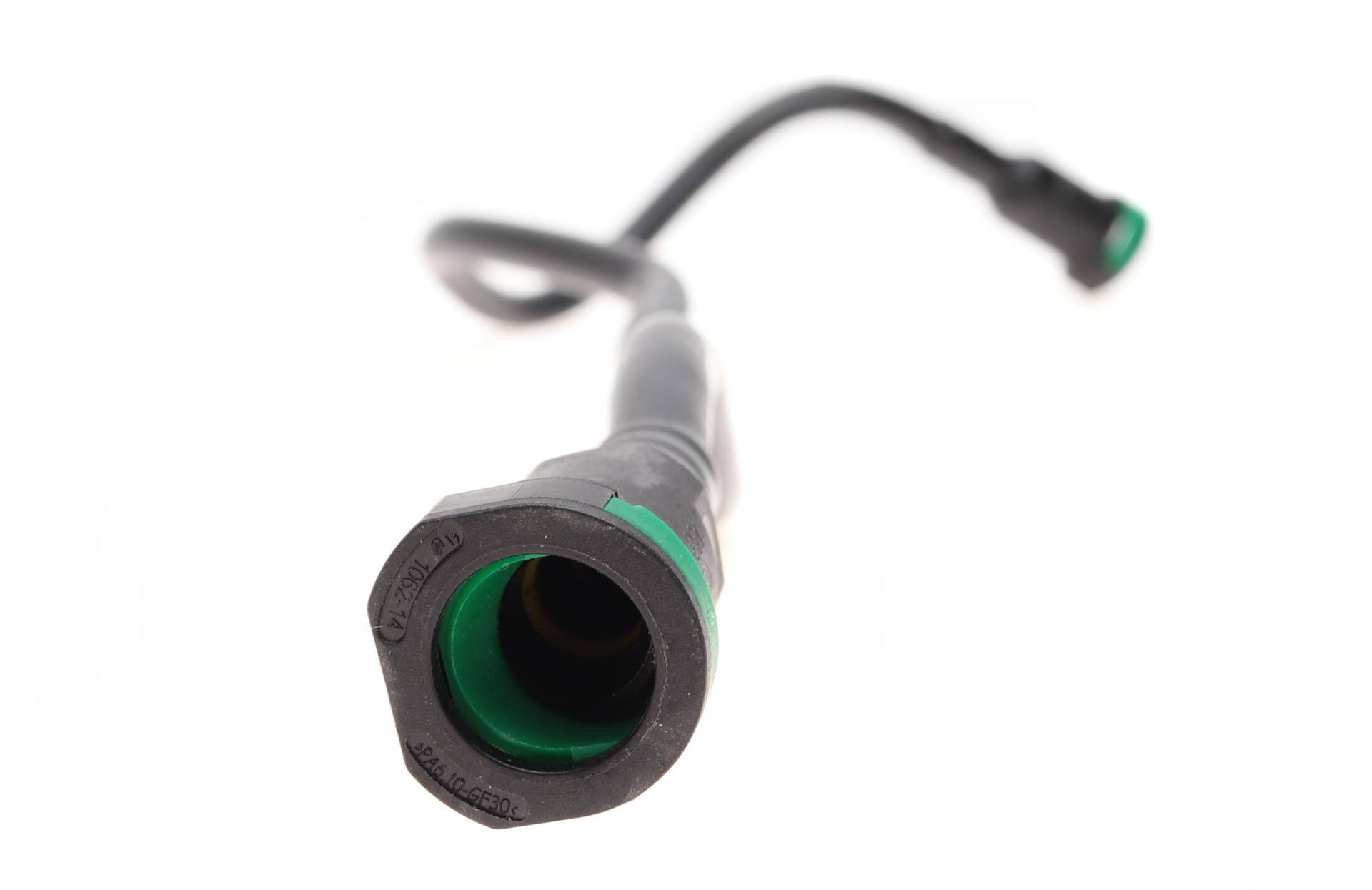 Шланг зливний Citroen C2/C3/C4/C5 III/Peugeot 207/308 1.6HDi 04-