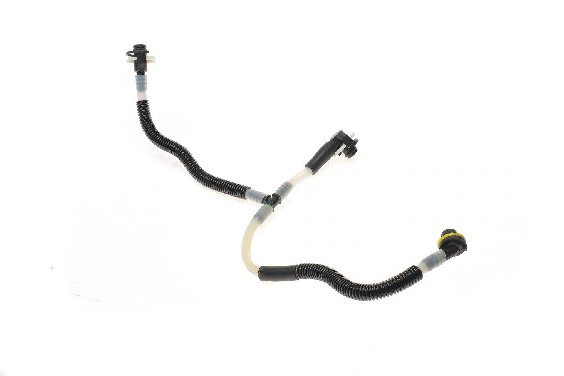 Трубка паливна MB OM611 2.2CDI 00-06 (паливний фільтр - ПНВТ)