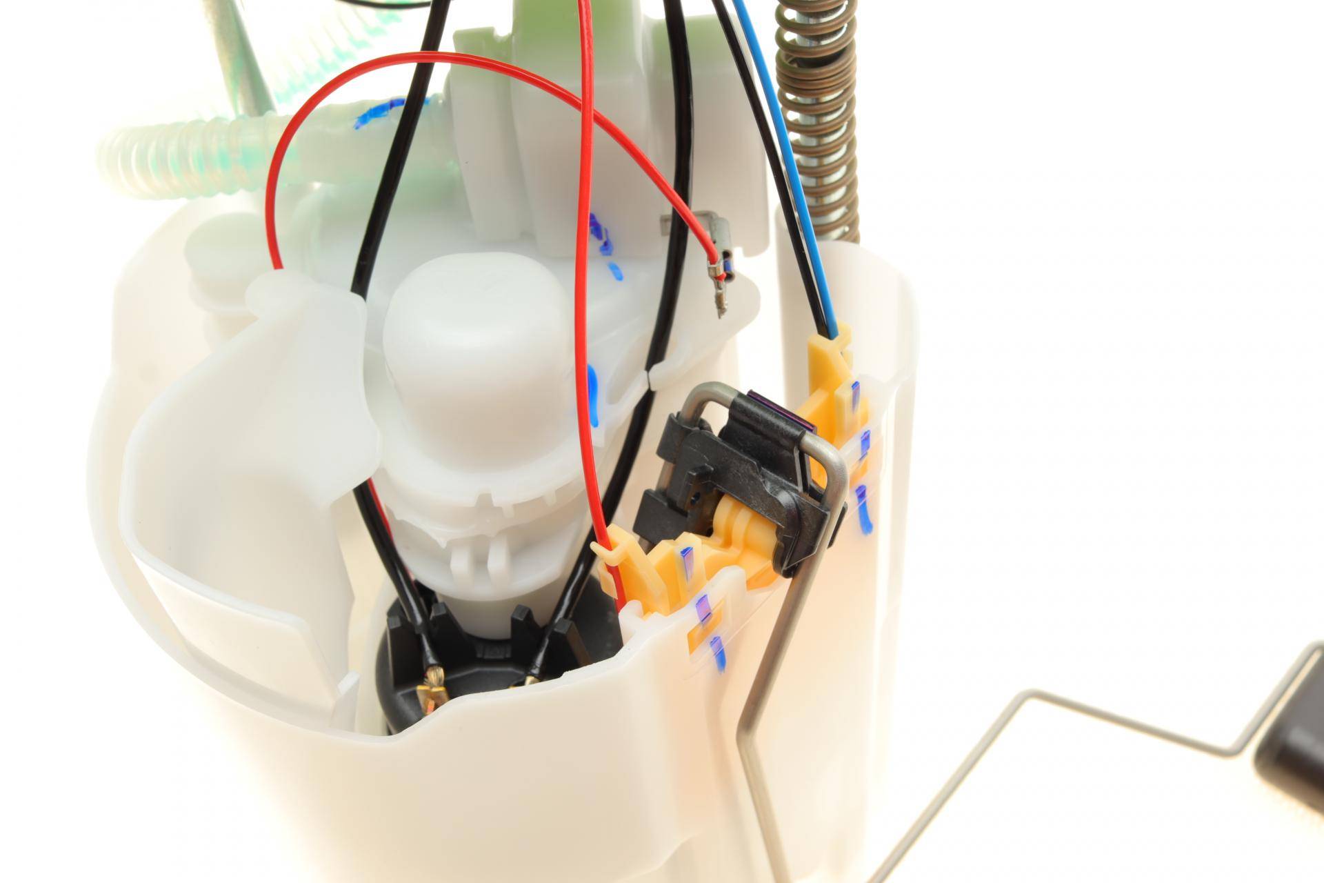 Насос паливний VW Golf 1.2-1.6 13-/Seat Leon 1.0-2.0 12-