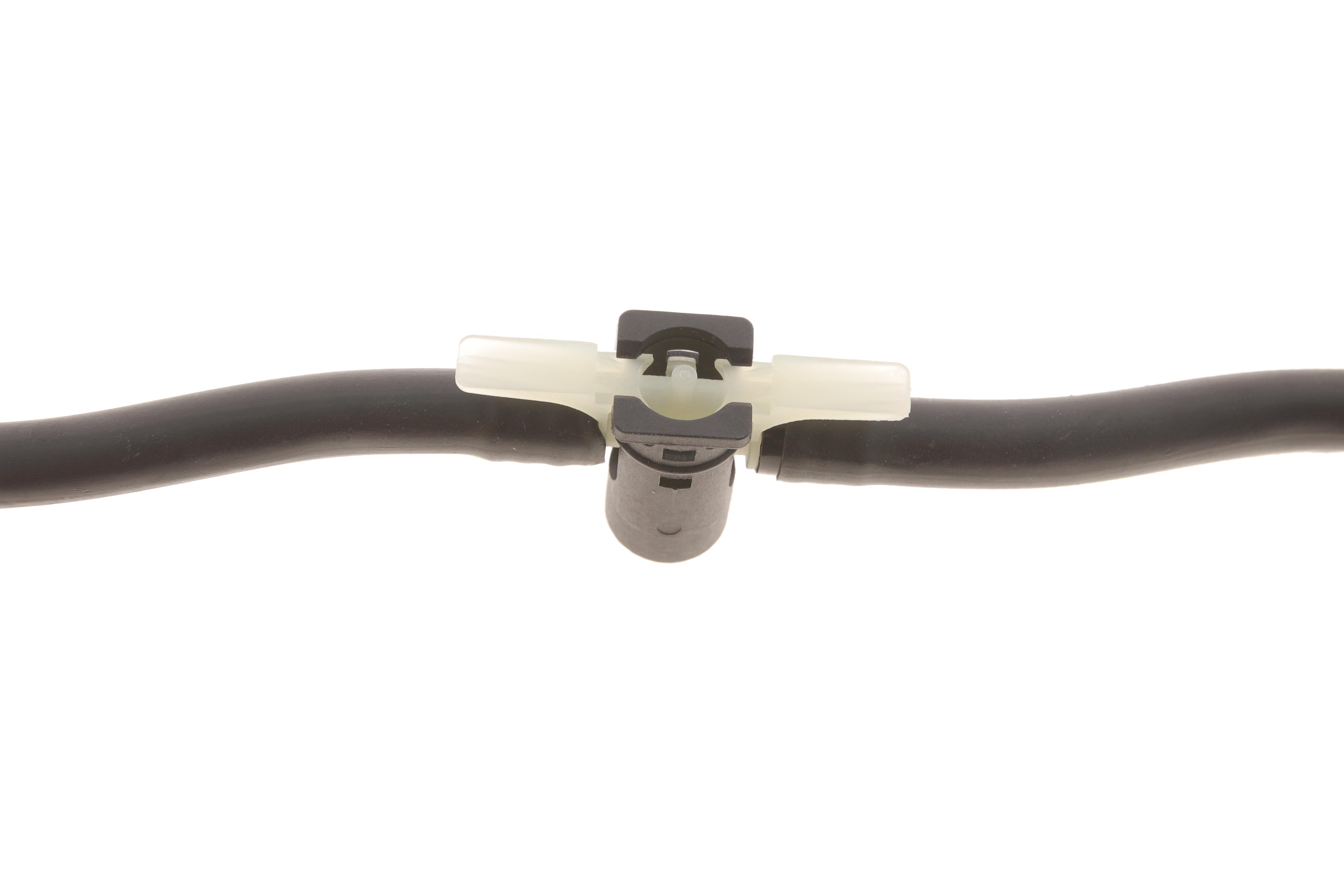 Шланг обратки Renault Trafic/Opel Vivaro 2.0CDI 06-