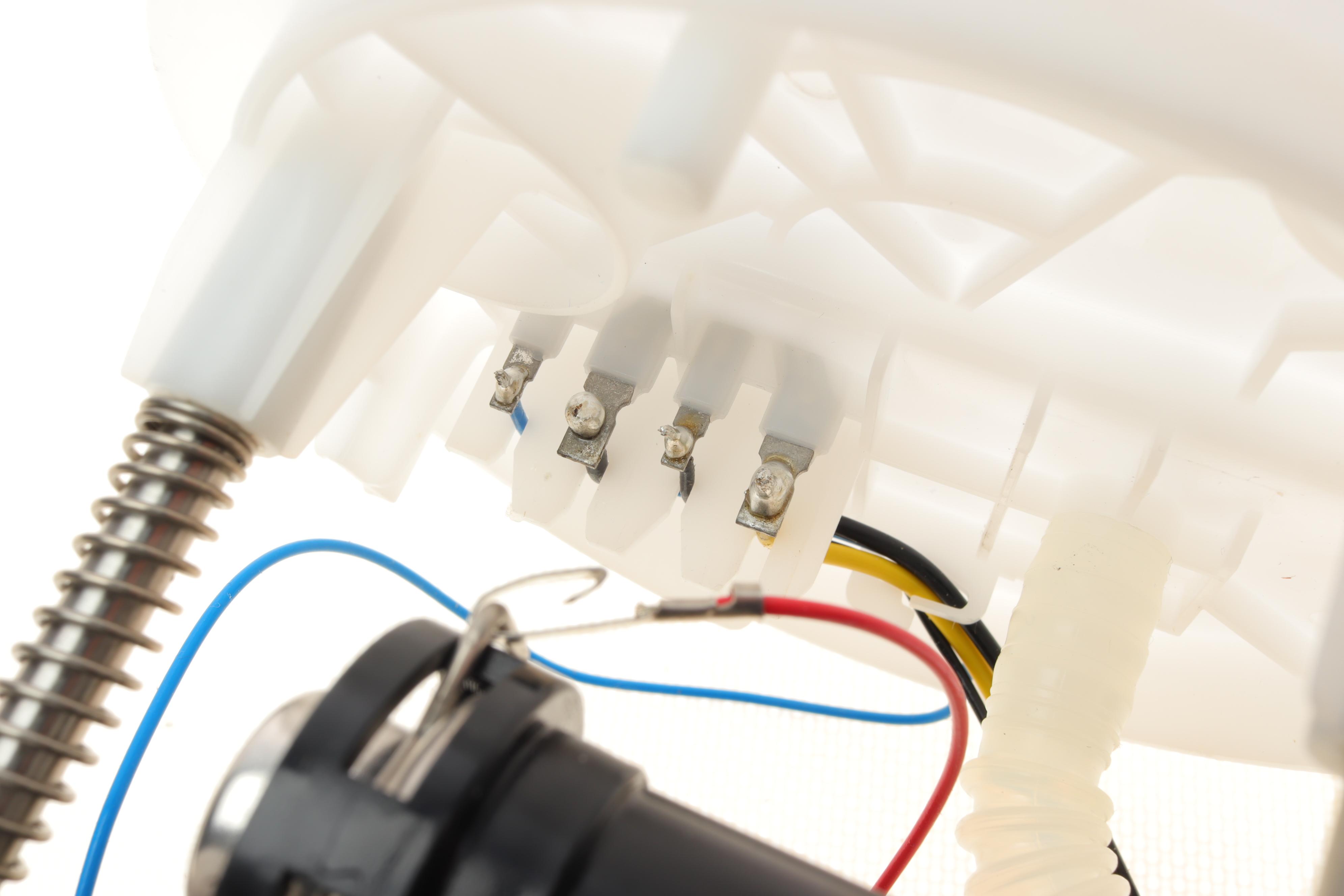 Насос паливний Renault Megane/Scenic 1.4-2.0 08- (HÜCO)