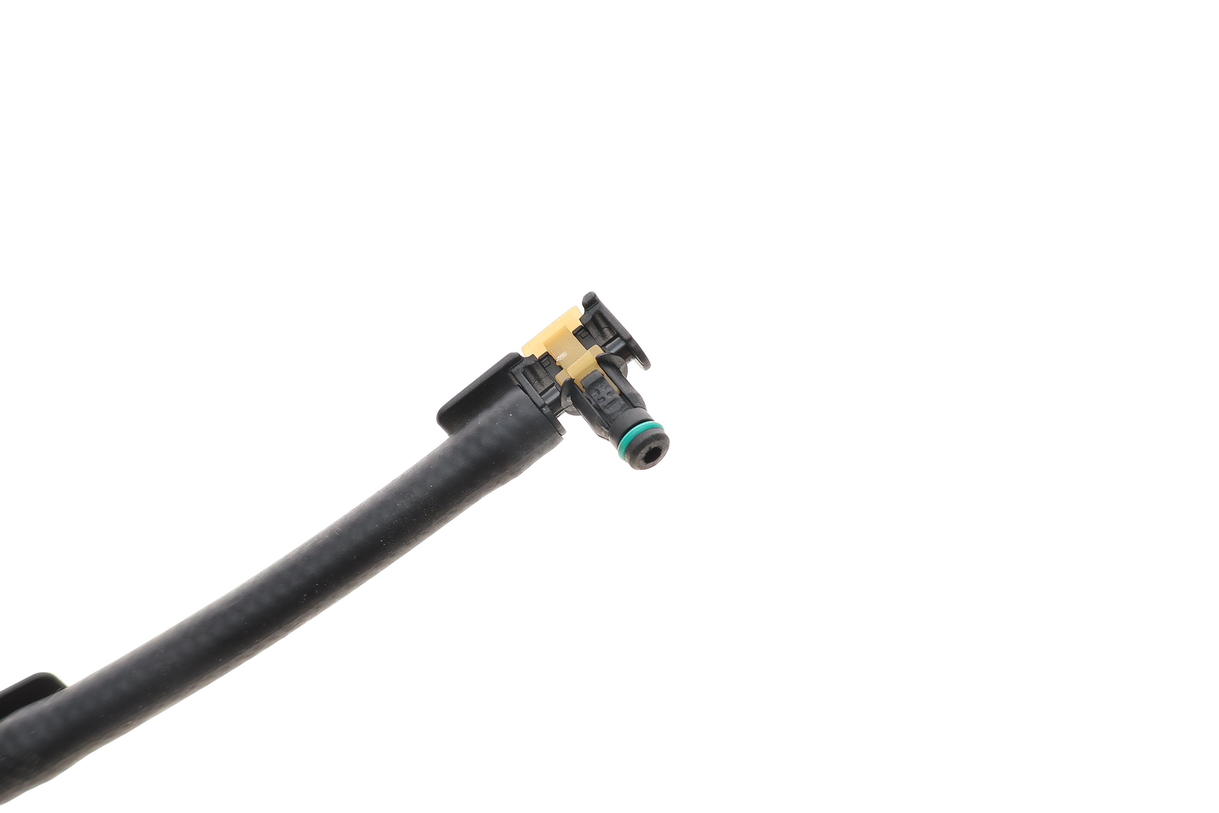 Шланг зливний BMW 5 (F10/G30/F90)/X4 (F26/G02/F98) 14- B47